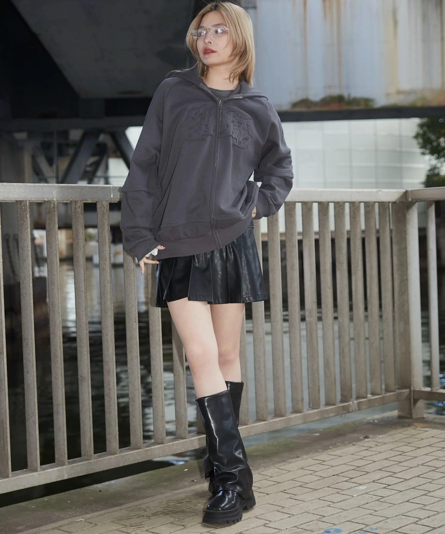 ダメージアップリケレイヤードZIPパーカー - Image 8