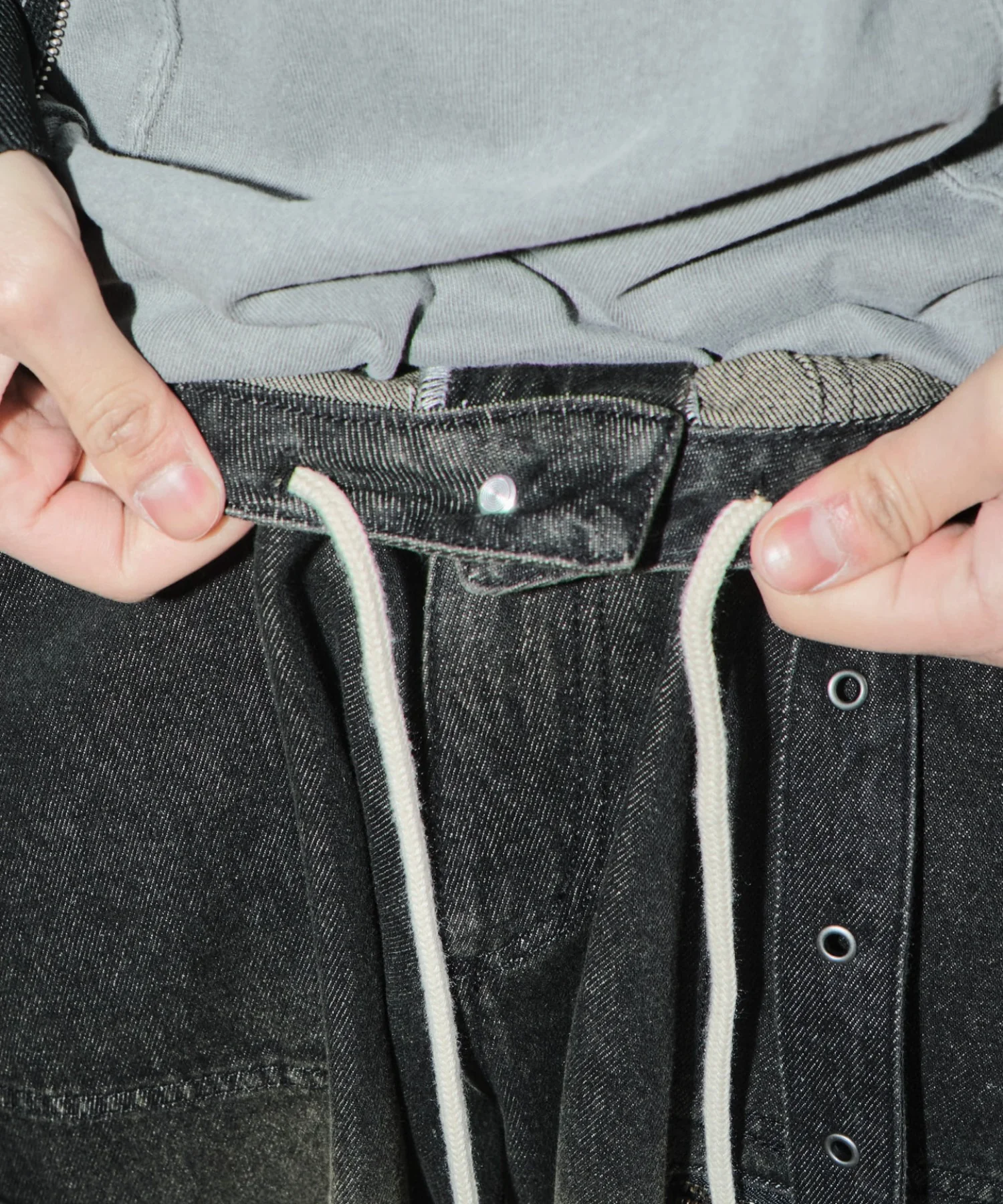 マルチZIPデニムパンツ - Image 18