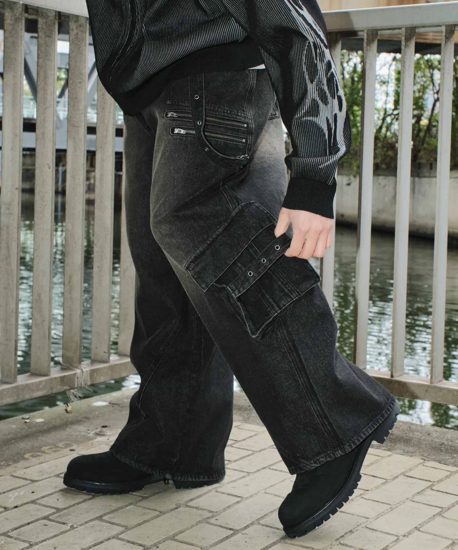 マルチZIPデニムパンツ - Image 4