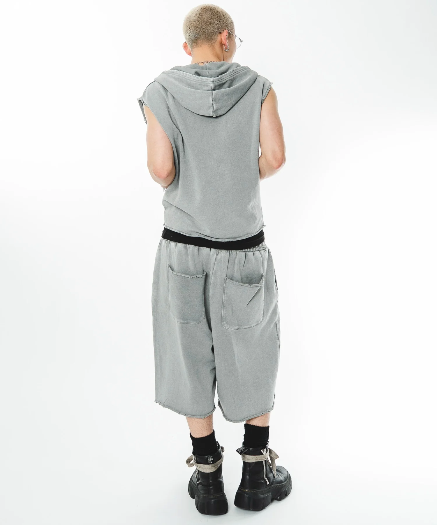 ブリーチダメージスウェットショーツ - Image 17