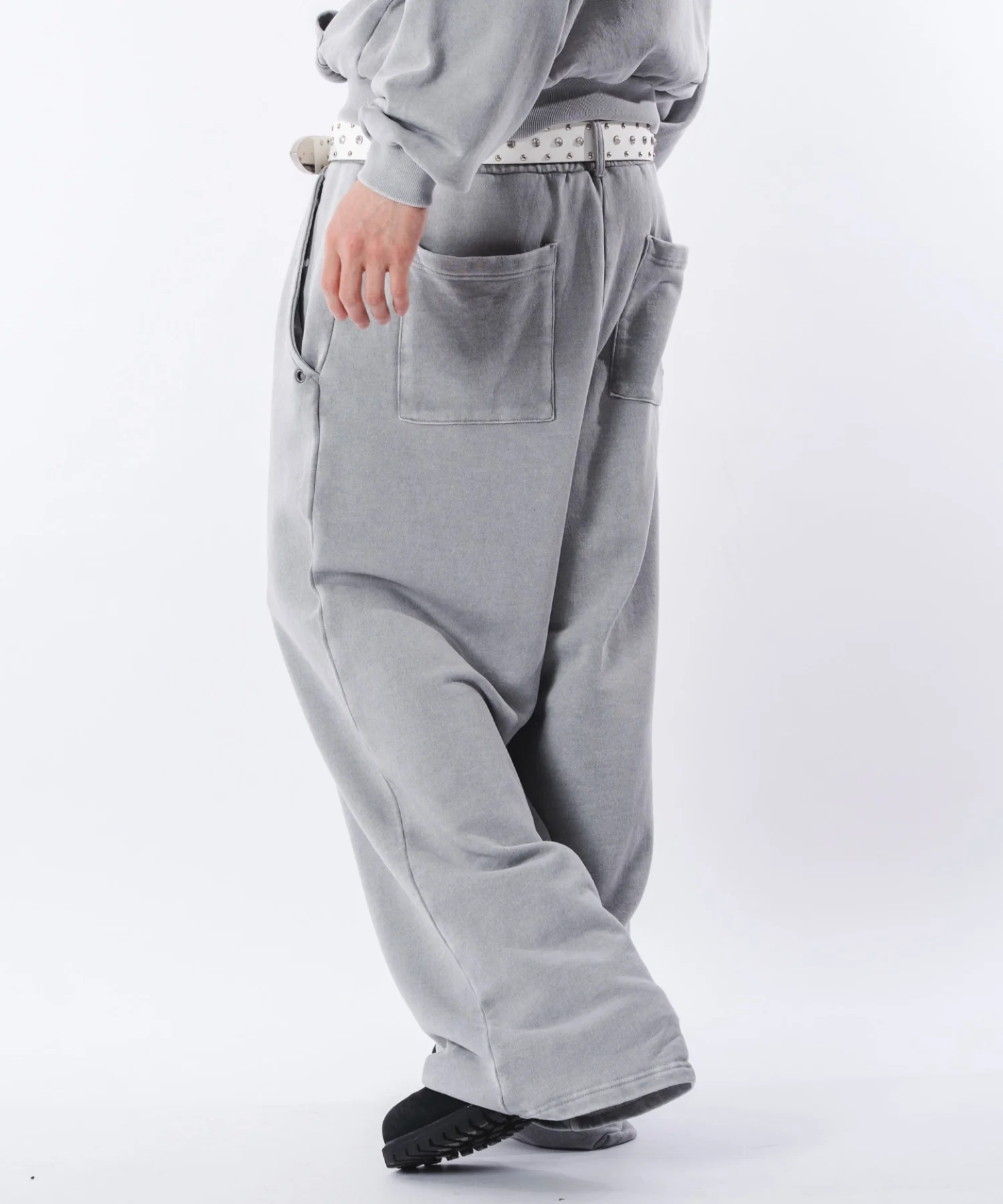 ブリーチハトメスウェットパンツ - Image 15