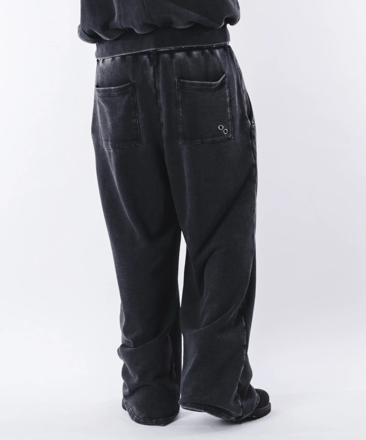 ブリーチハトメスウェットパンツ - Image 41