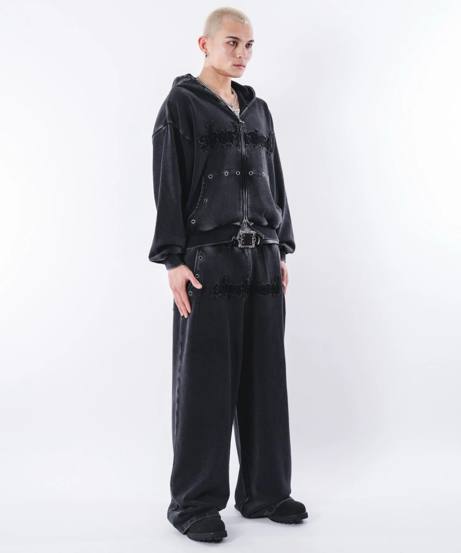 ブリーチハトメスウェットパンツ - Image 48