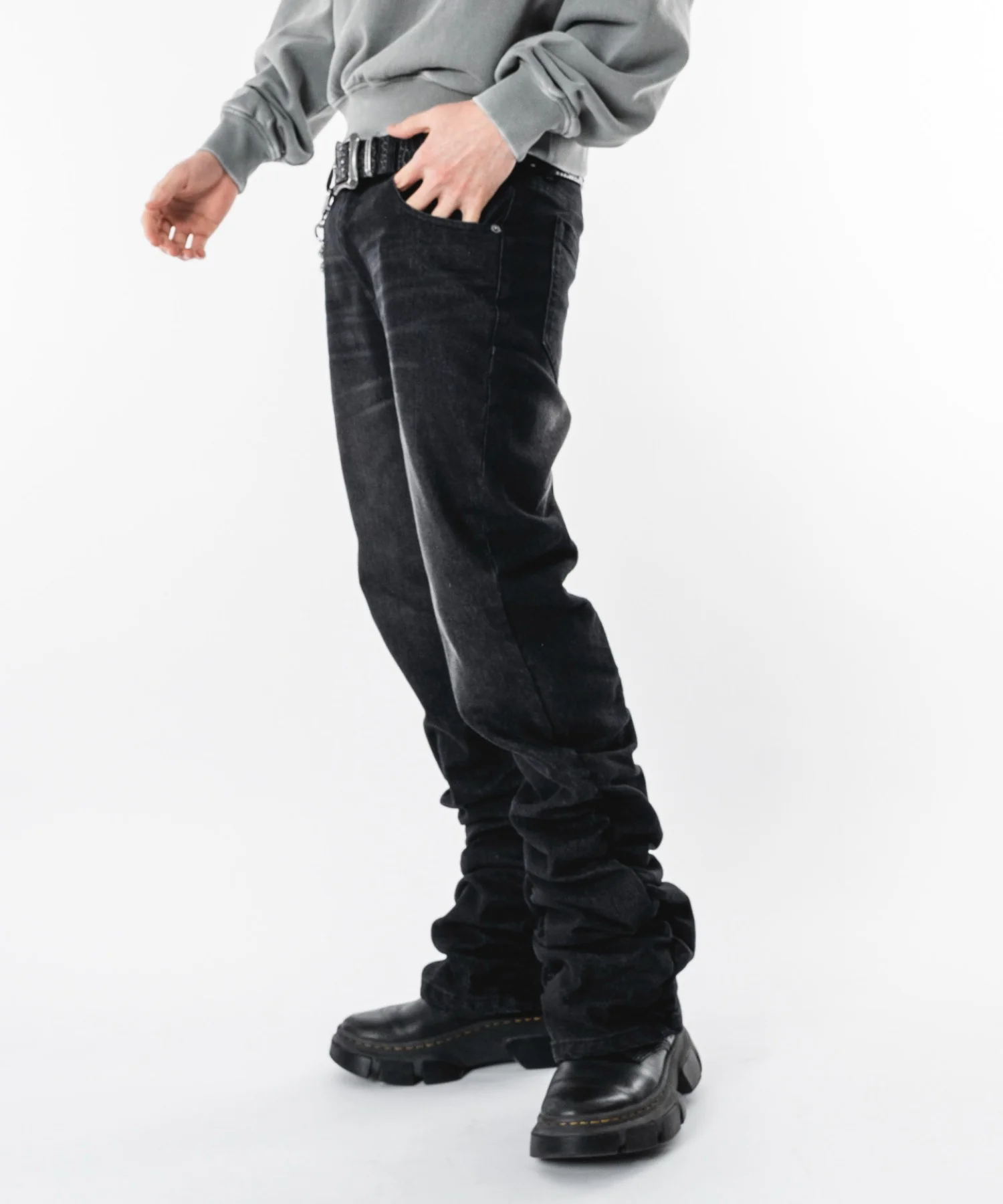 シャーリングフレアデニムスキニーパンツ - Image 10