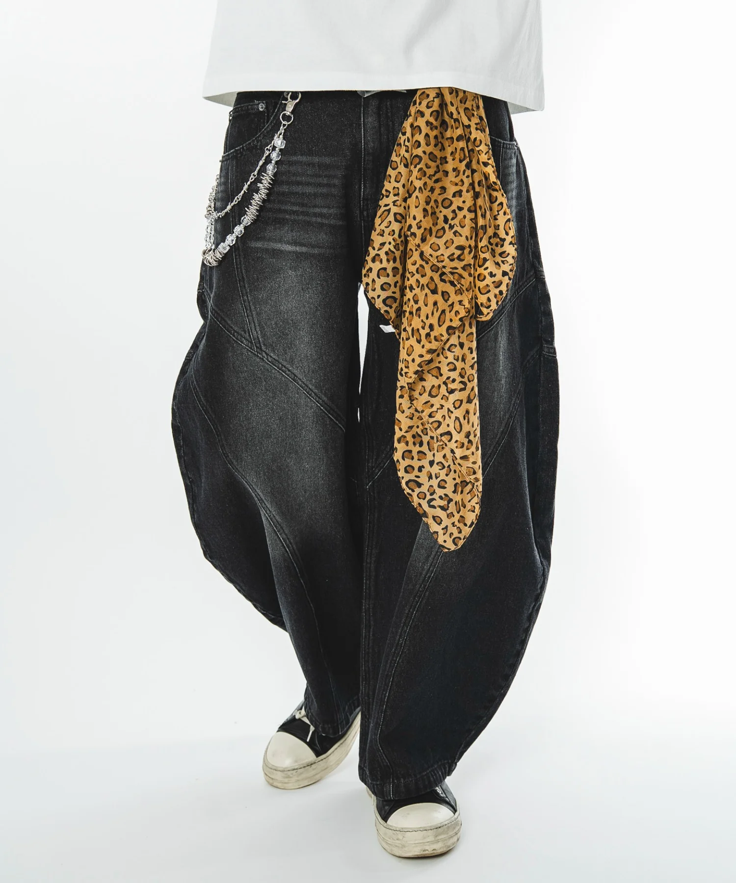 スウィッチングカーブデニムパンツ - Image 11