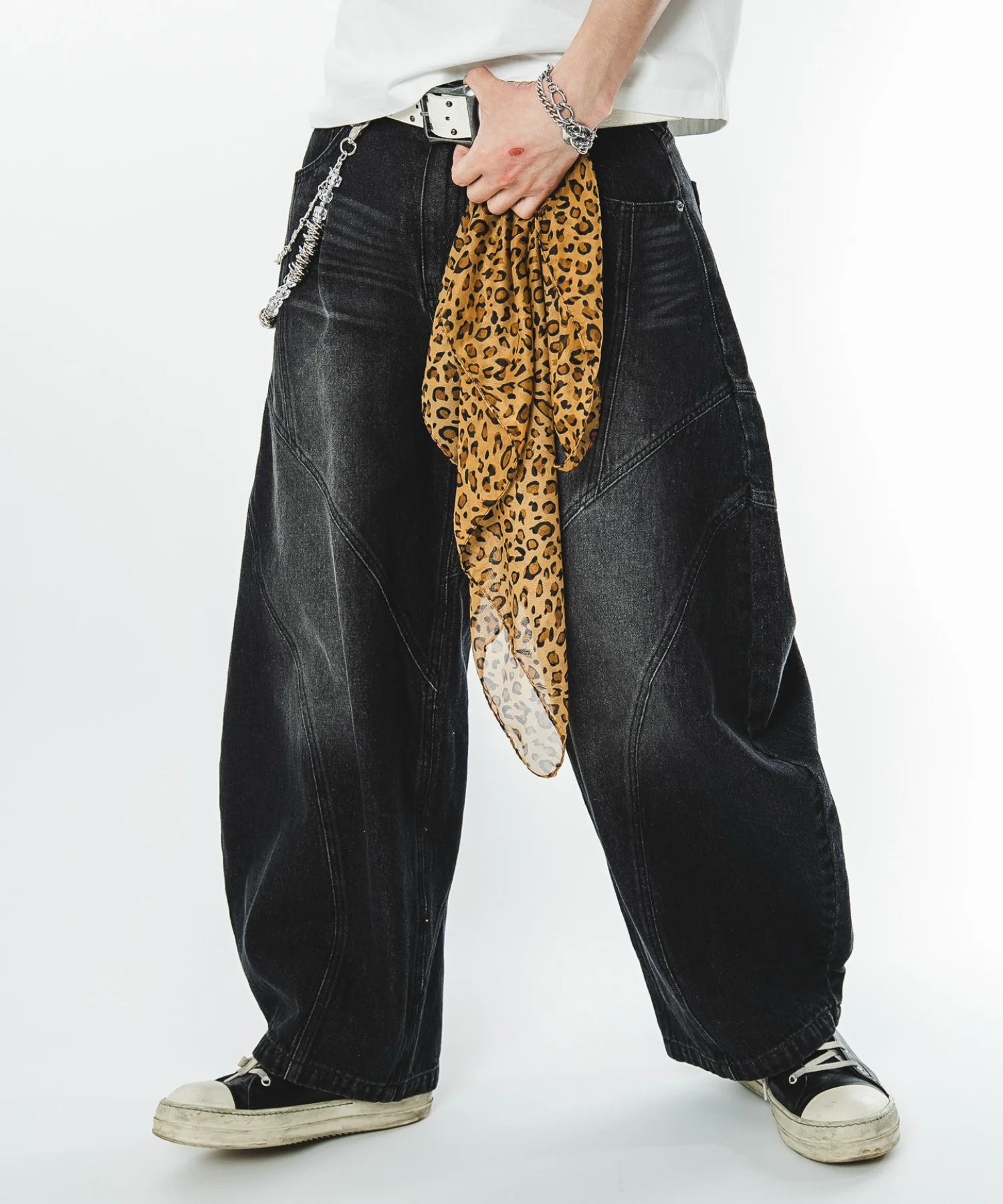 スウィッチングカーブデニムパンツ - Image 12