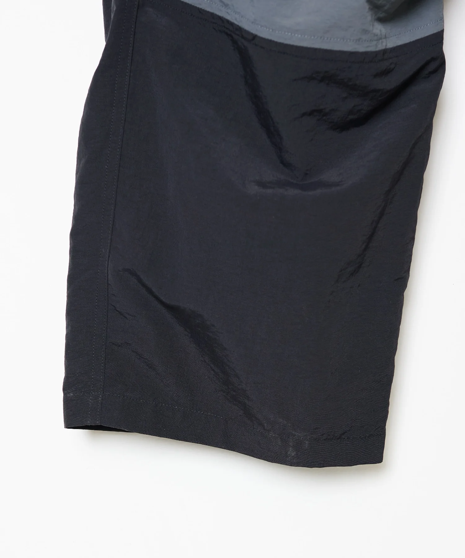 ナイロンユーティリティーカーゴパンツ - Image 14