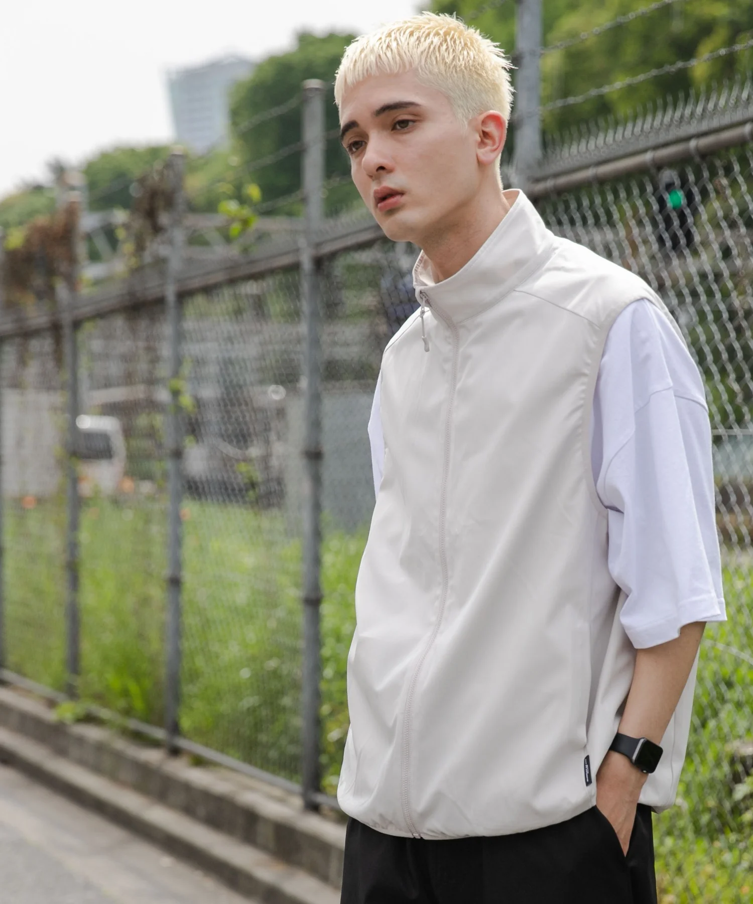 TECH VEST - Image 16