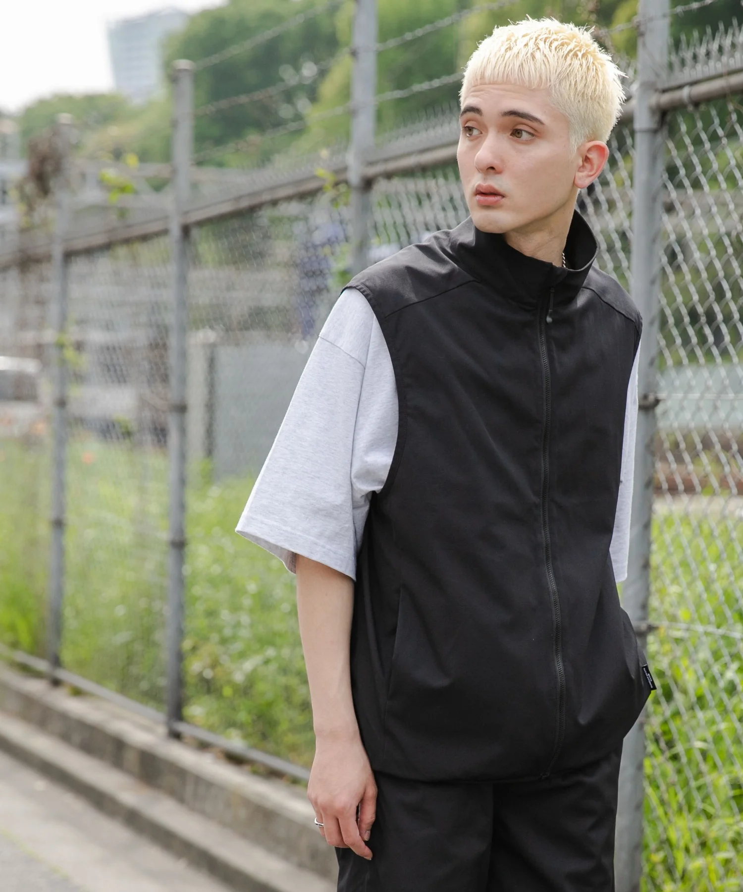 TECH VEST - Image 18