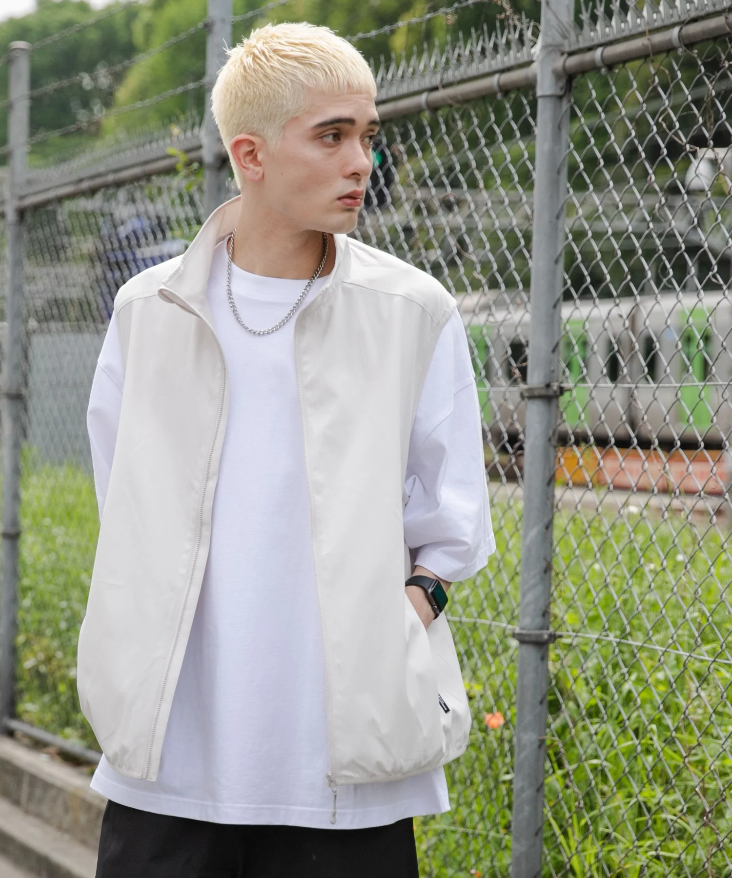 TECH VEST - Image 2