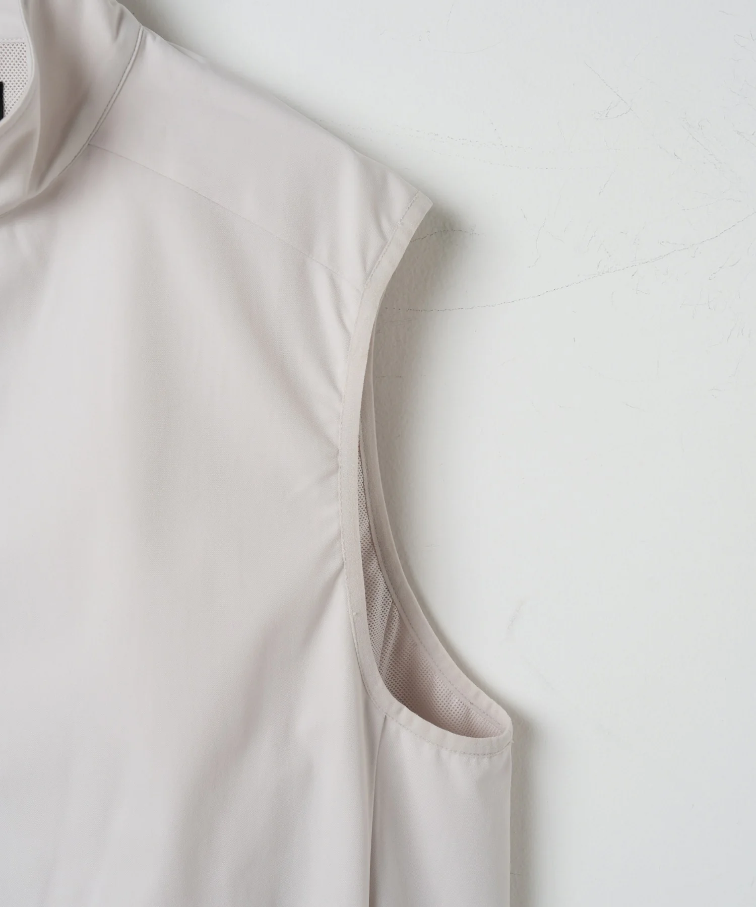 TECH VEST - Image 28