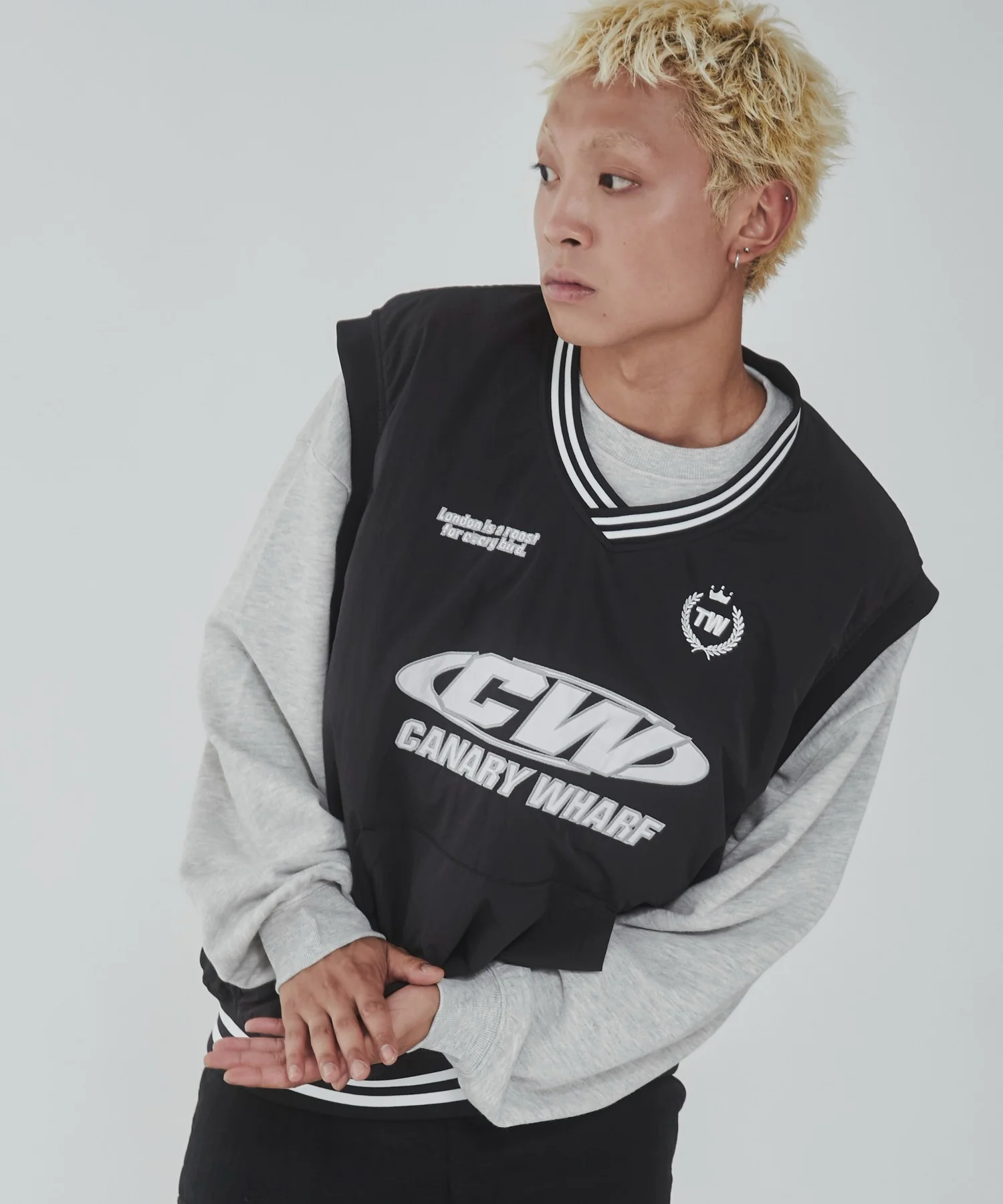 ナイロンVネックベスト - Image 10