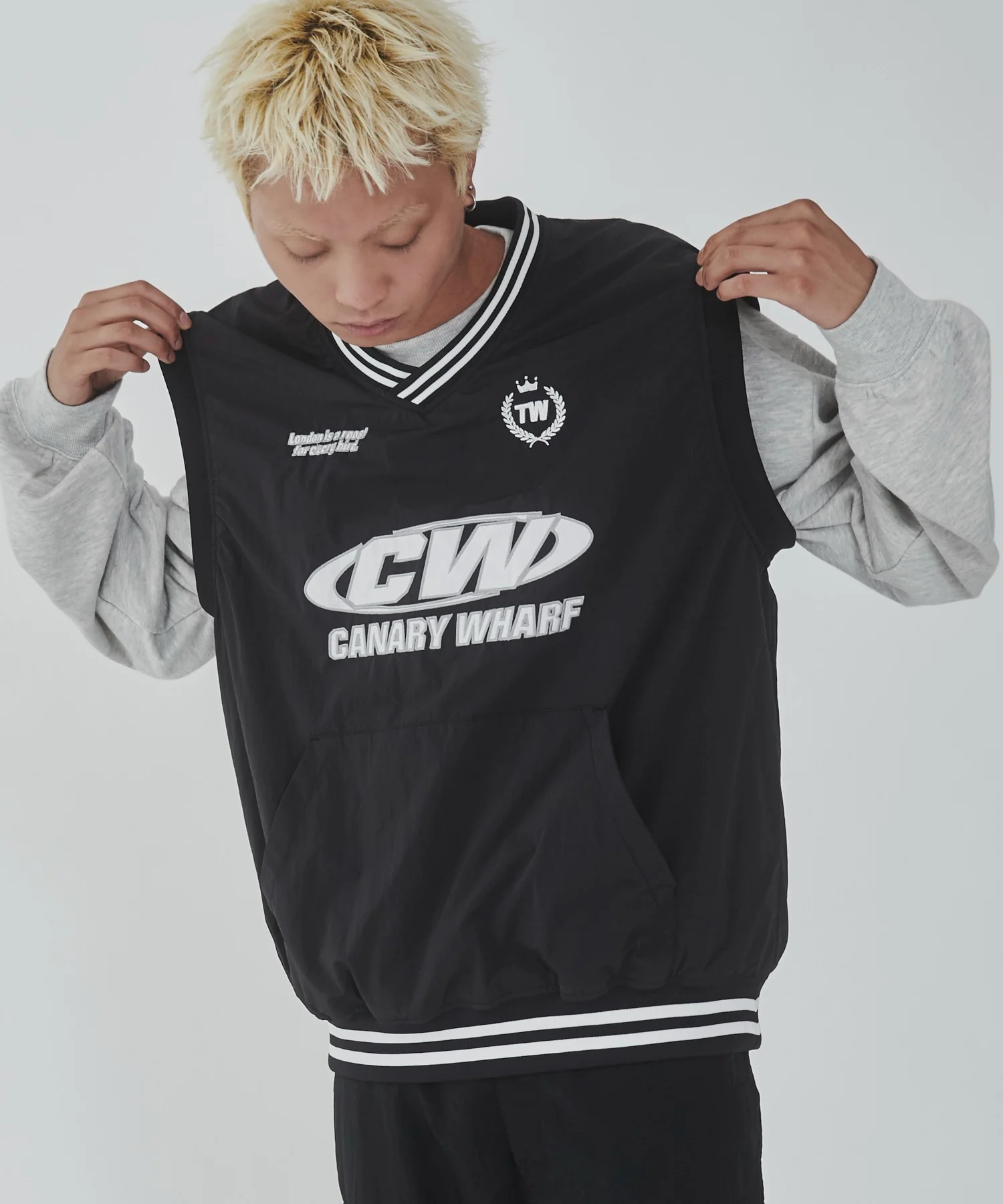 ナイロンVネックベスト - Image 11