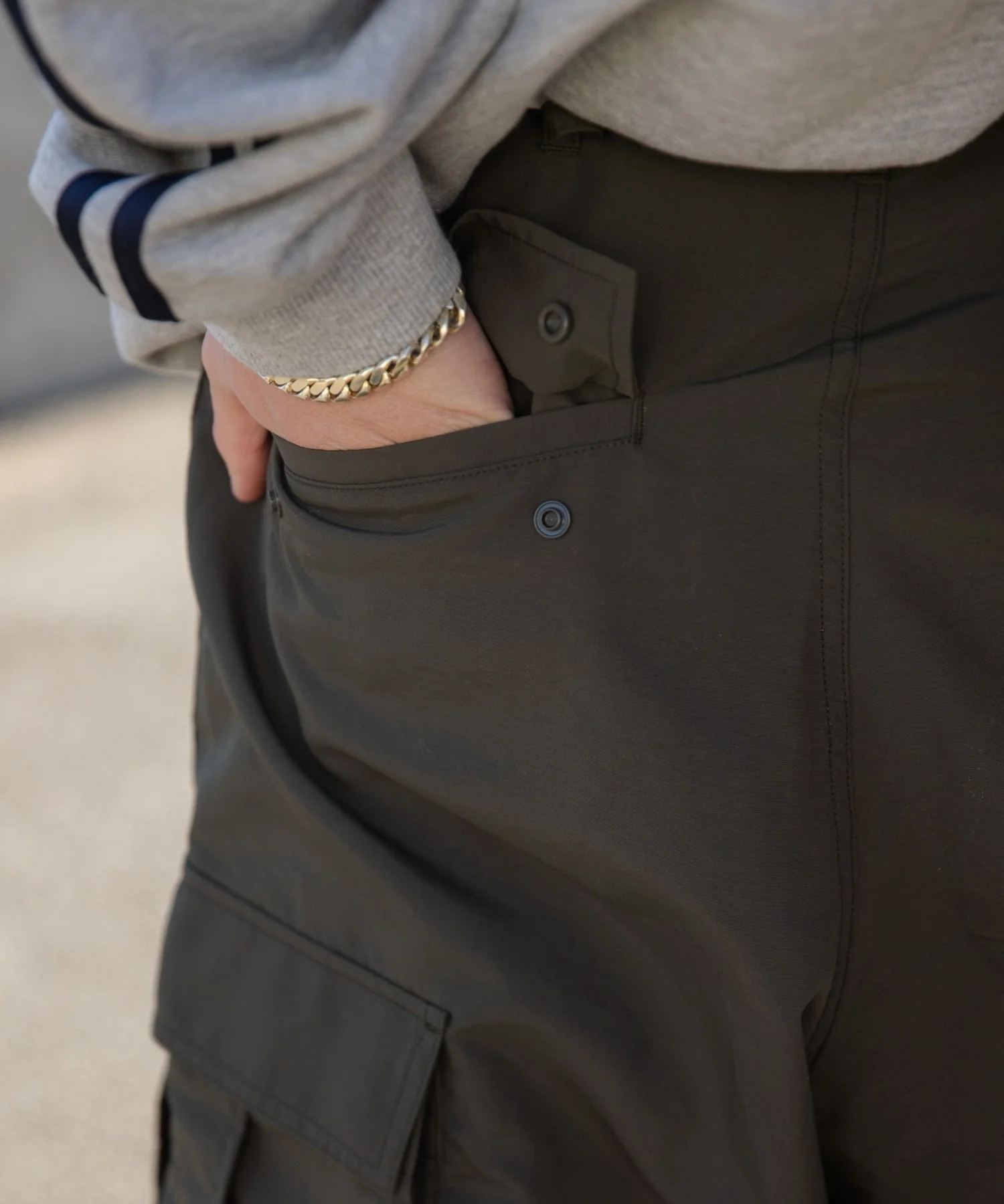ナイロンカーゴパンツ - Image 16
