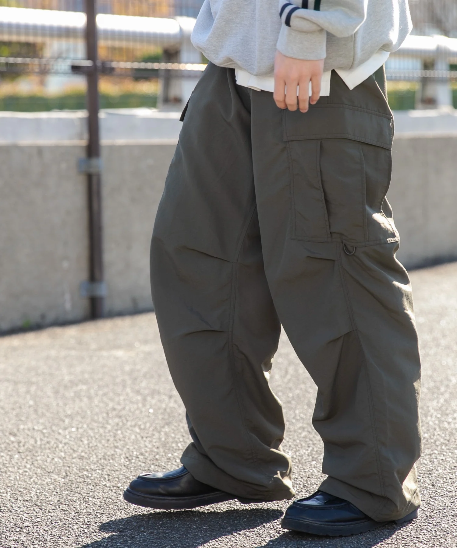 ナイロンカーゴパンツ - Image 20