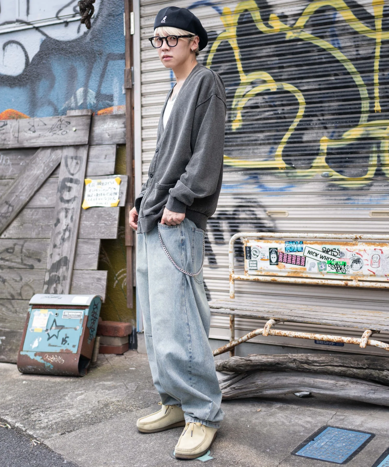 チェーン付きバルーンデニムパンツ - Image 15