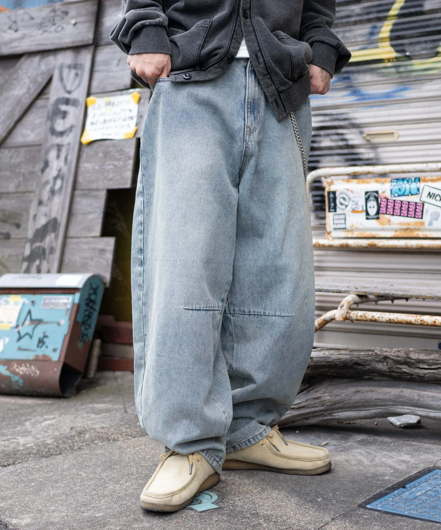 チェーン付きバルーンデニムパンツ - Image 2