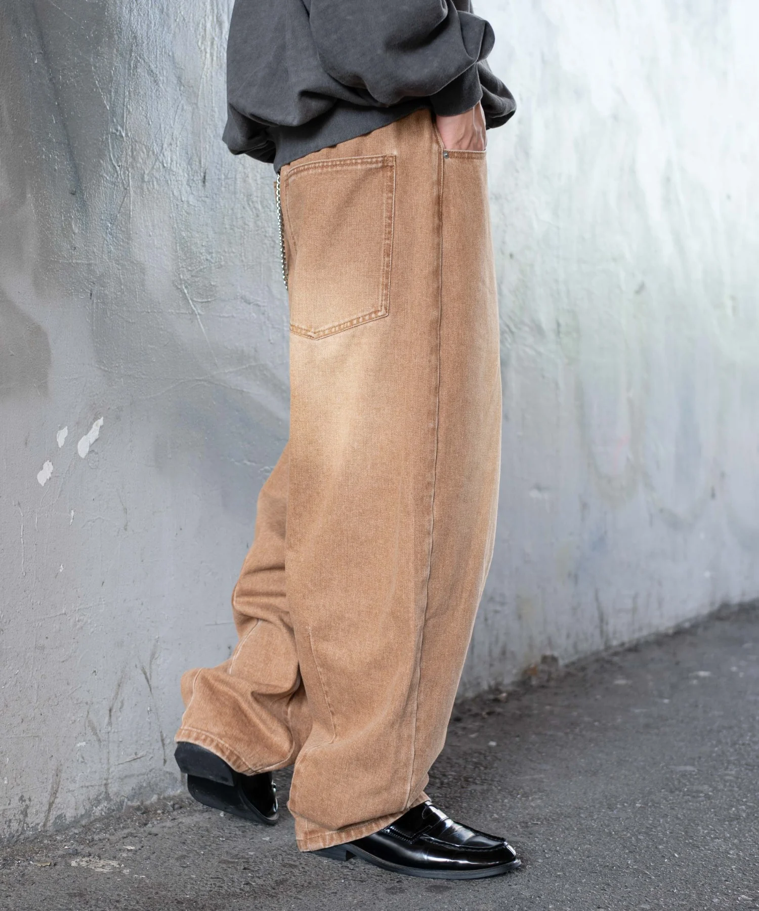 チェーン付きバルーンデニムパンツ - Image 20