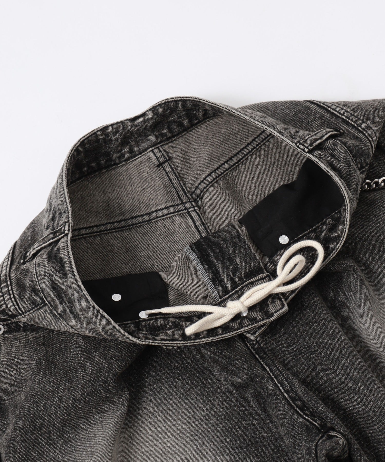 チェーン付きバルーンデニムパンツ - Image 34