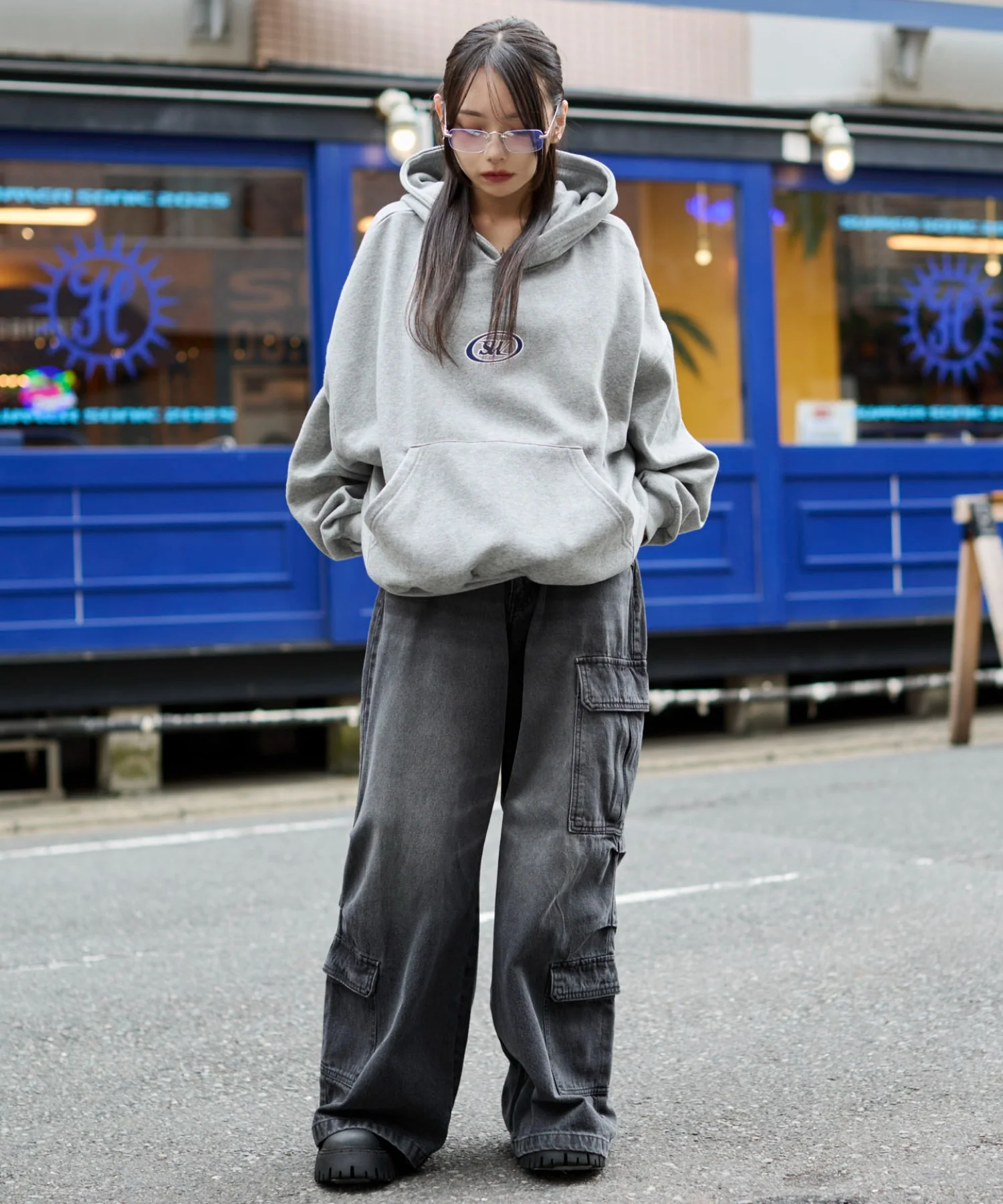 バルーンクロップドグラフィックプルパーカー - Image 23