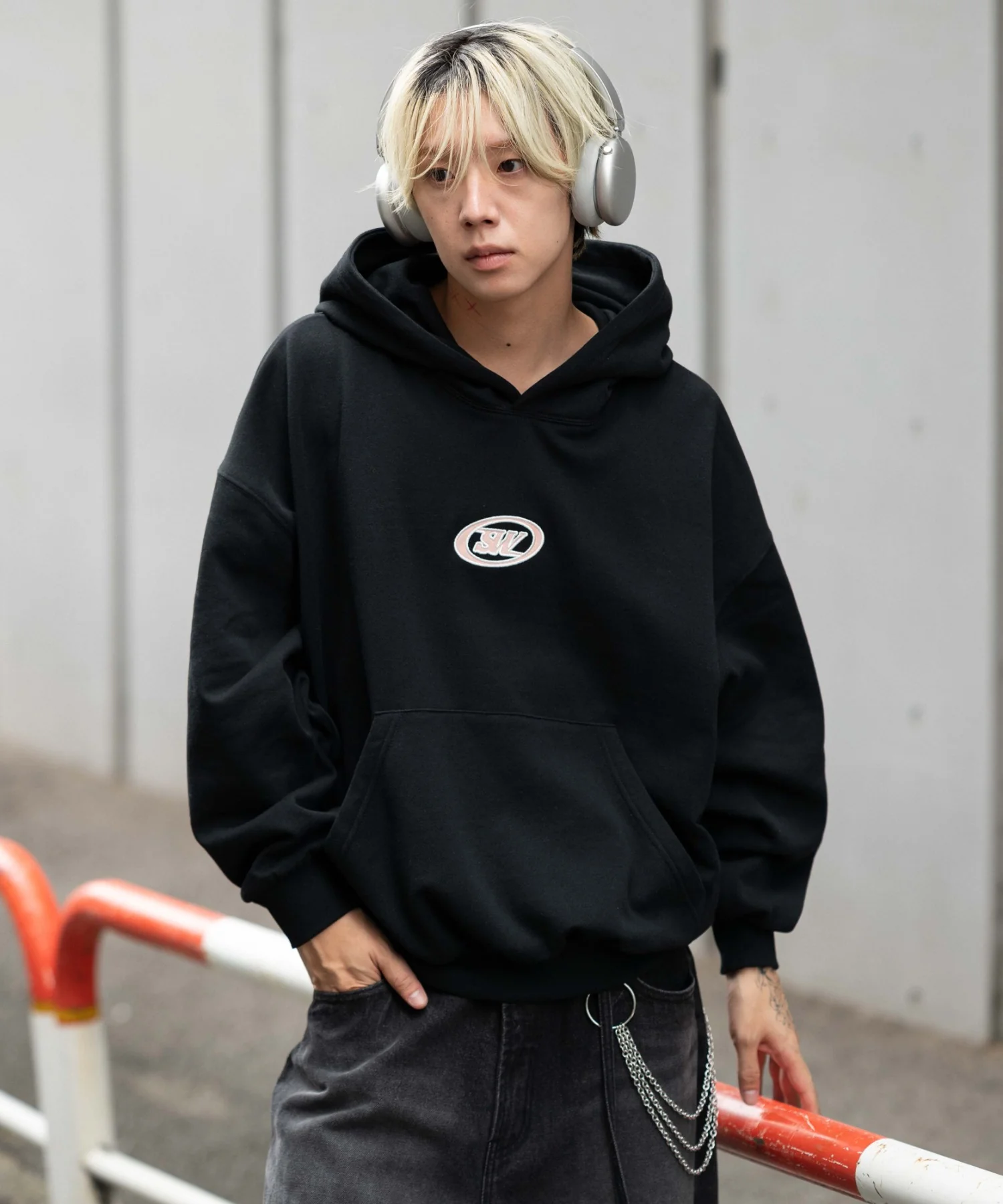 バルーンクロップドグラフィックプルパーカー - Image 24