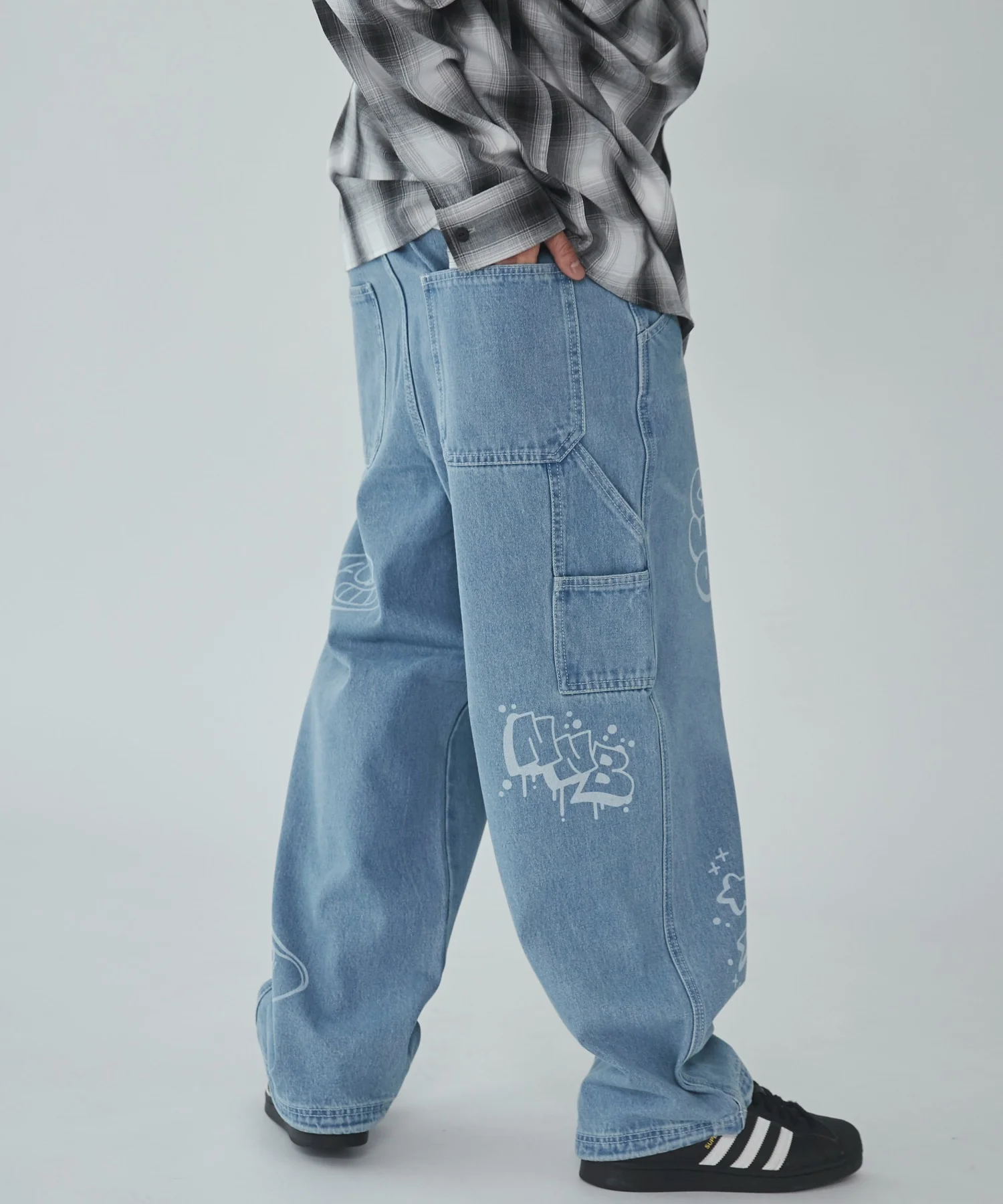 イージーペインターグラフィックデニムパンツ - Image 15