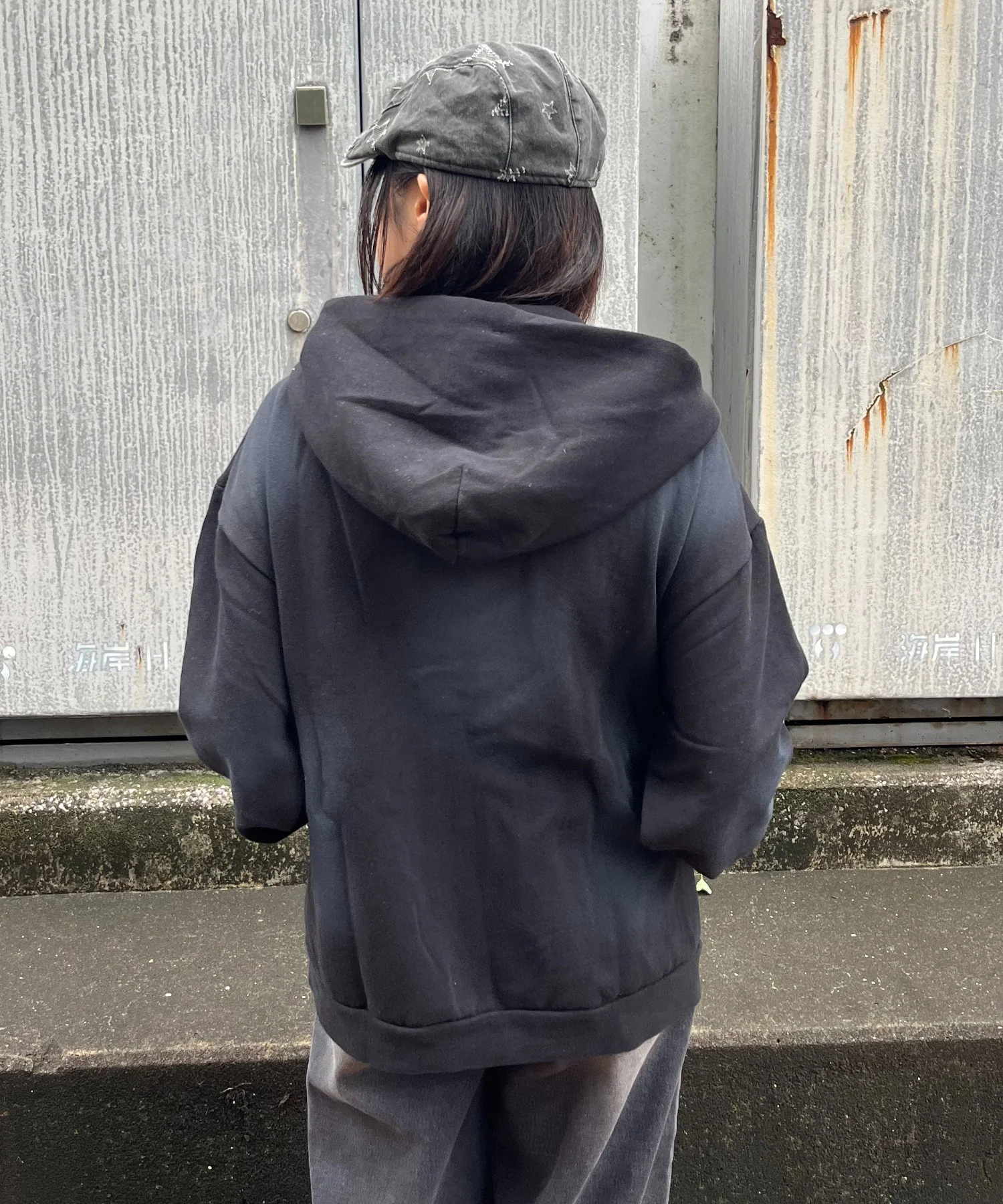 SEQUENZ　ロゴフェードZIPパーカー - Image 13