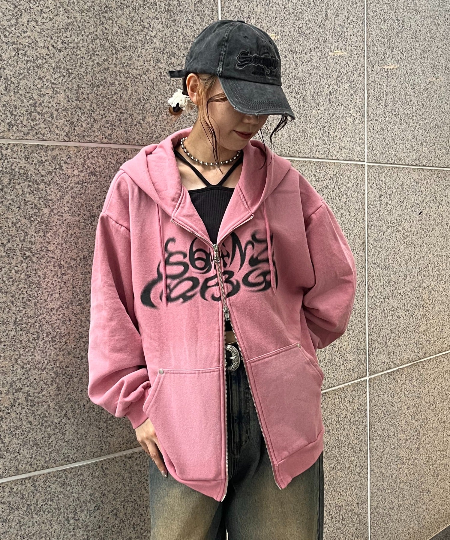 SEQUENZ　ロゴフェードZIPパーカー - Image 2