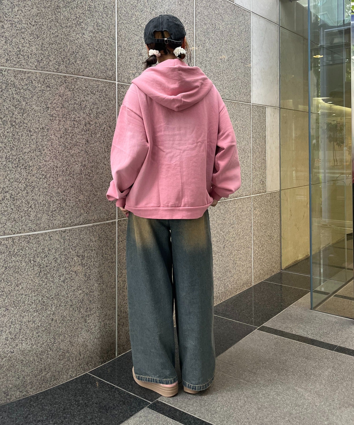 SEQUENZ　ロゴフェードZIPパーカー - Image 21
