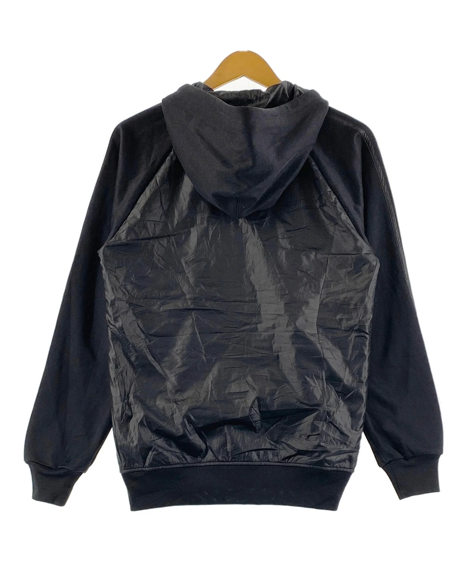 adidasブランドジャージ - Image 2