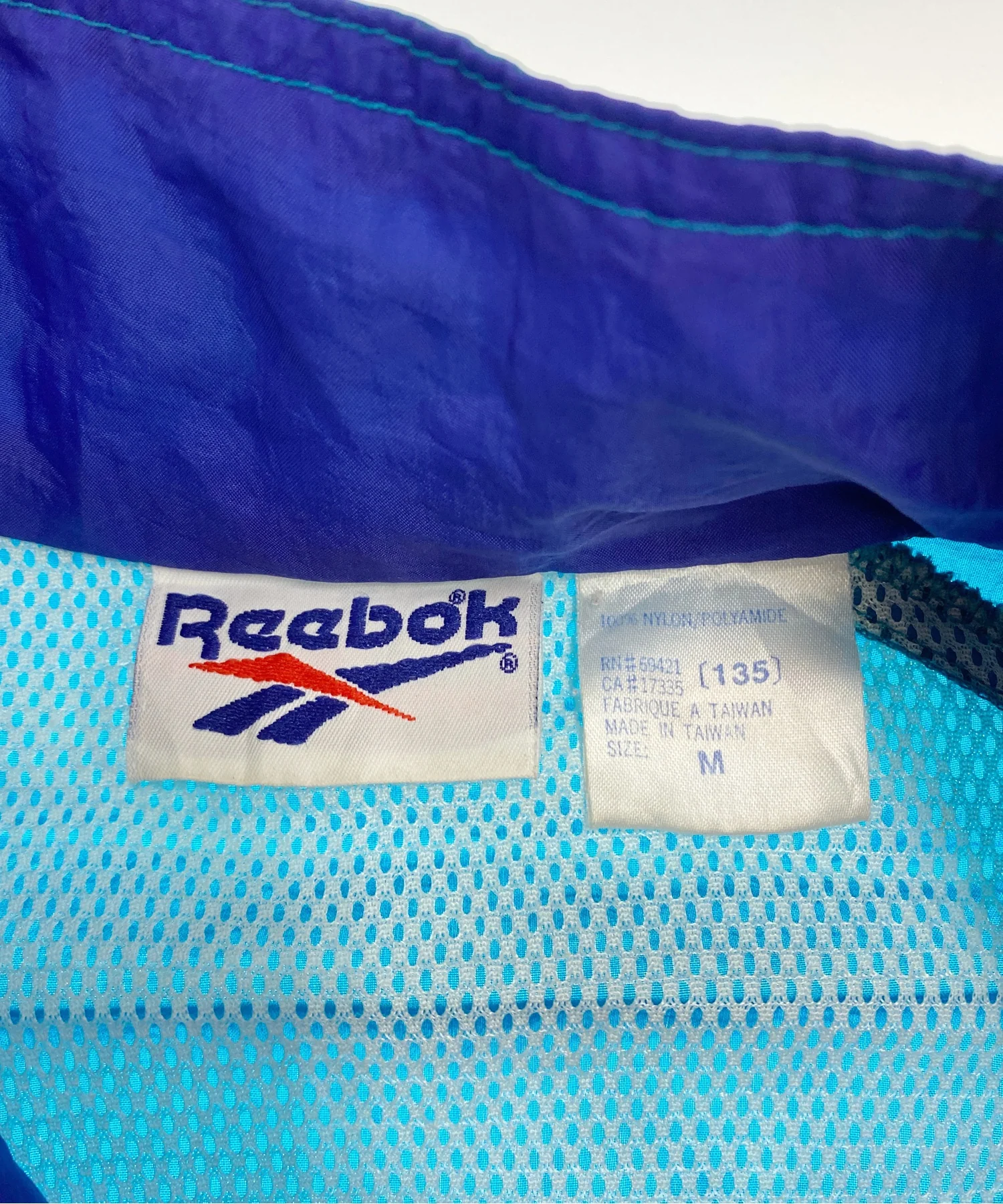 Reebokブランドナイロンジャケット - Image 3