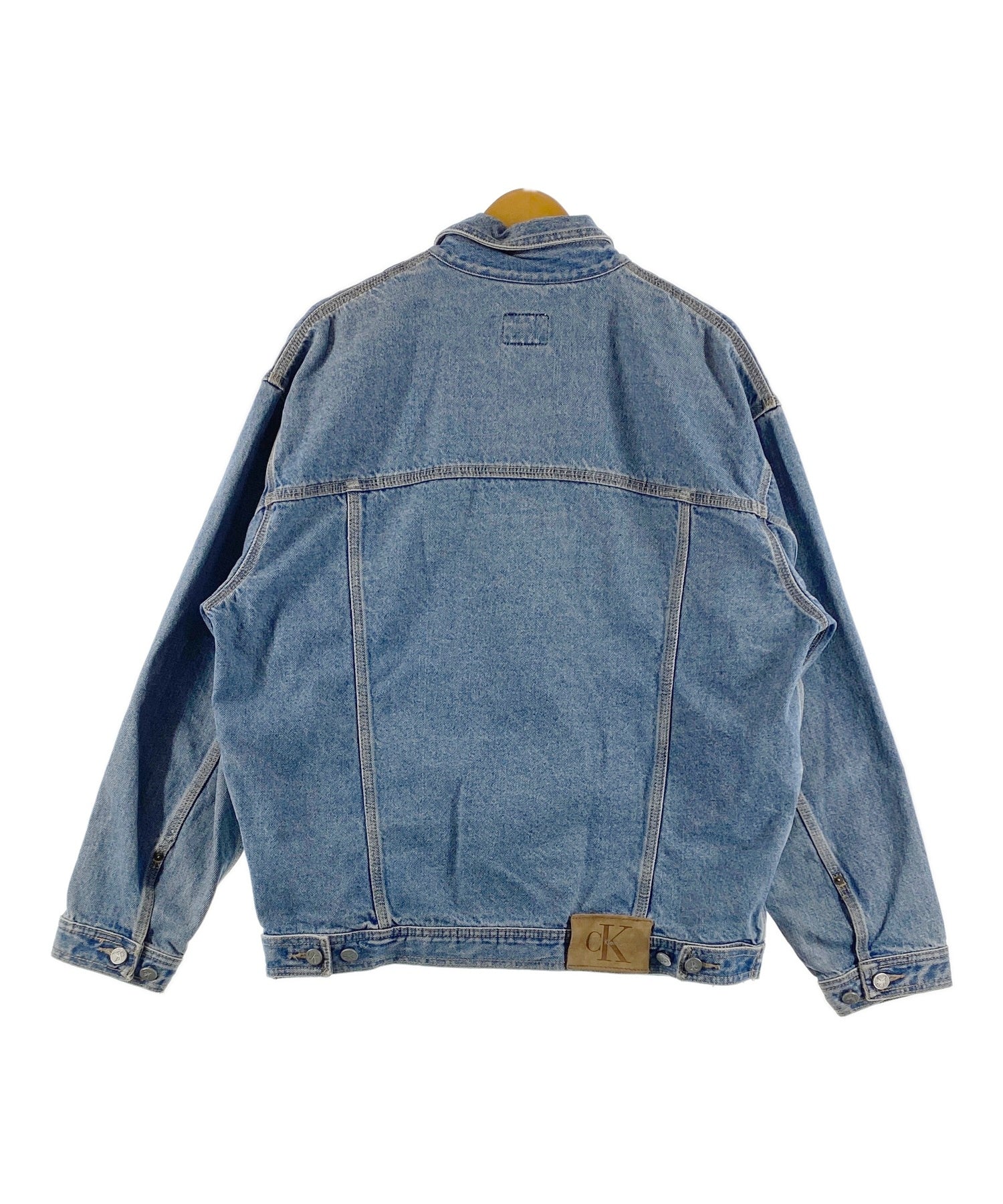 Calvin Kleinブランドデニムジャケット - Image 2