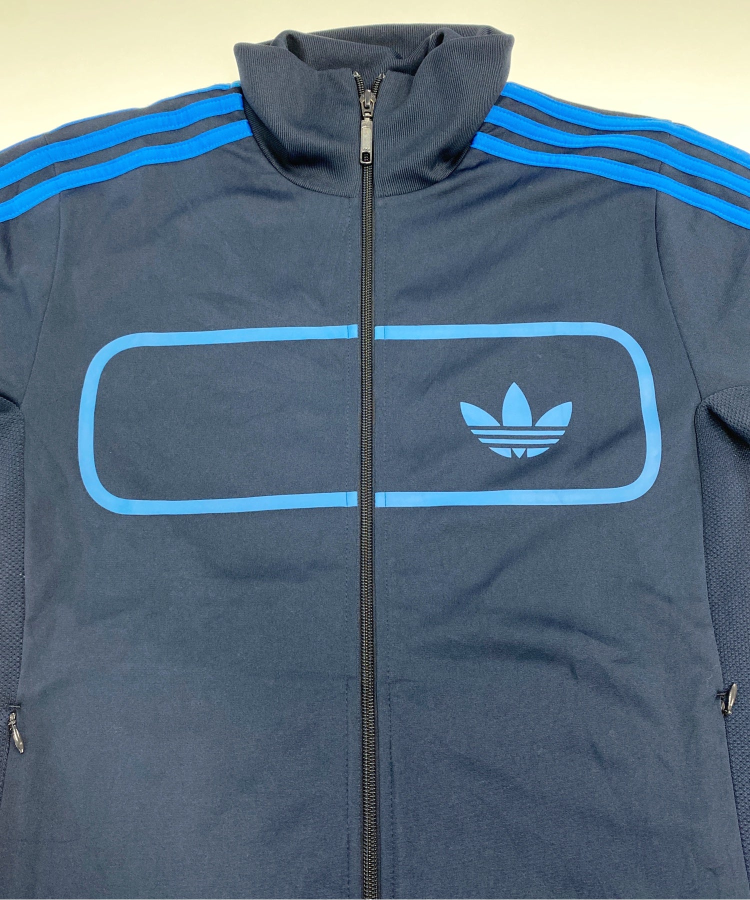 adidasブランドジャージ - Image 4