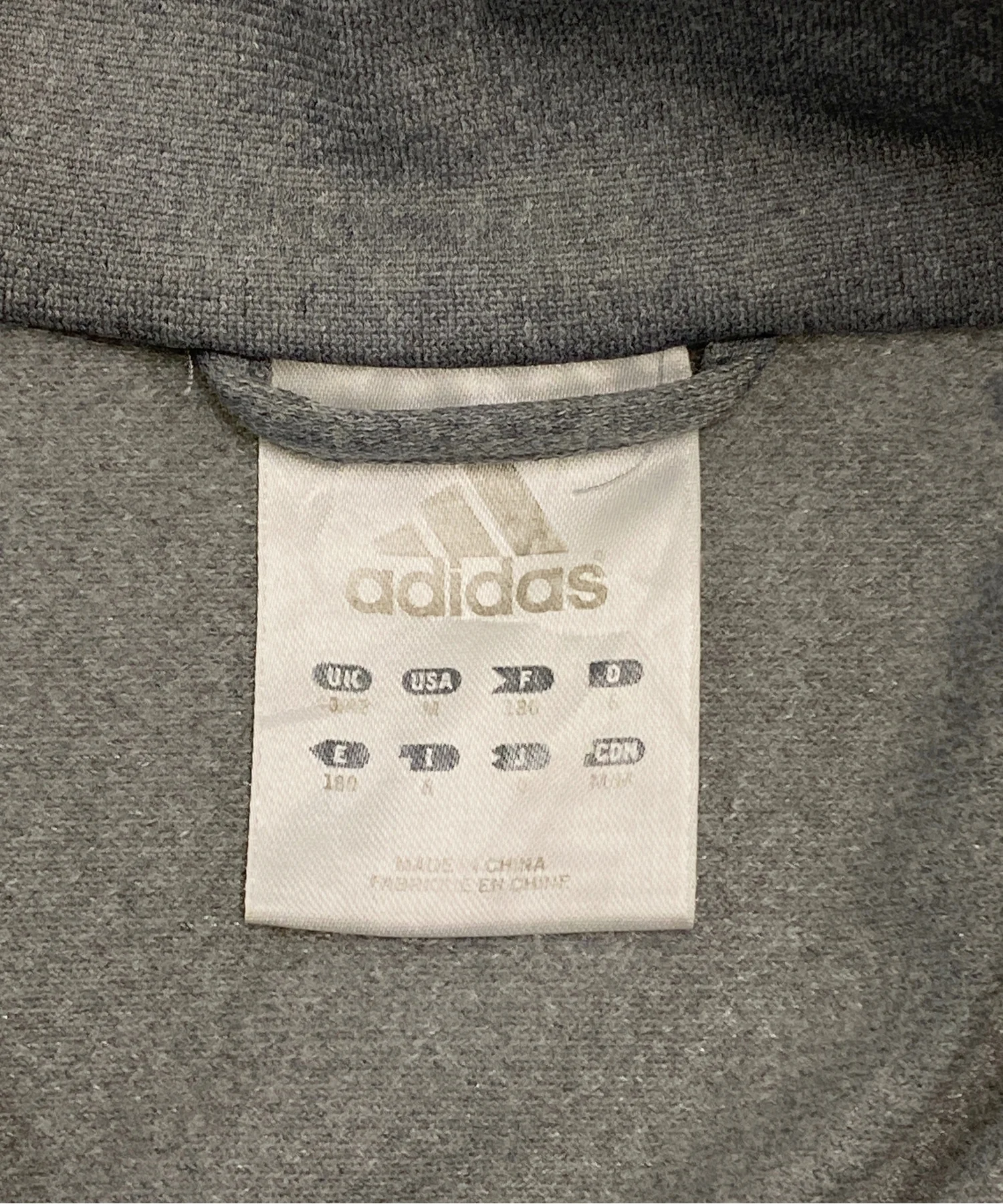 adidasブランドジャージ - Image 3