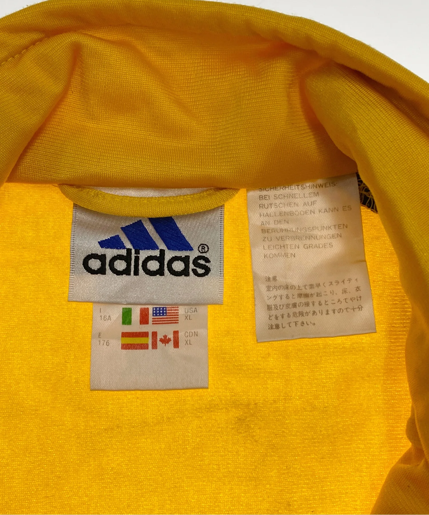 adidasブランドジャージ - Image 3