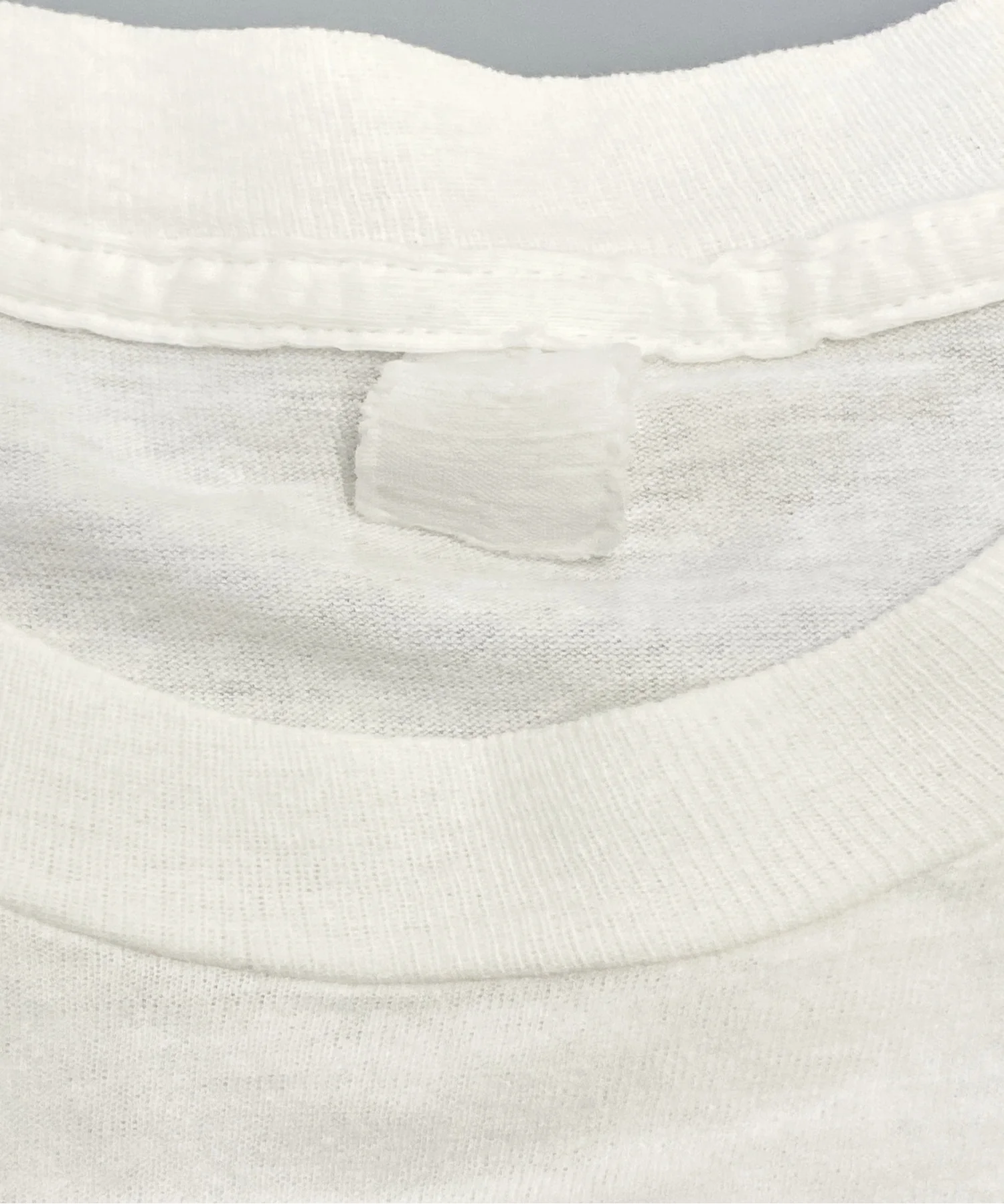 TROGLODITOS キャラクターTシャツ - Image 3