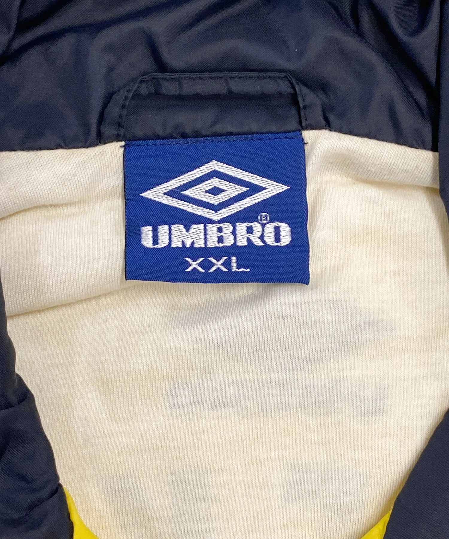 UMBRO ブランドナイロンジャケット - Image 3