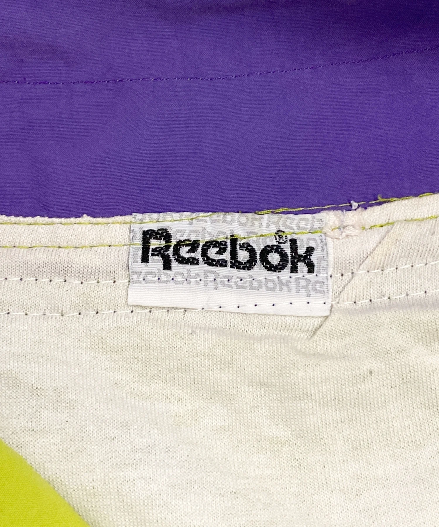 Reebok ブランドナイロンジャケット - Image 3