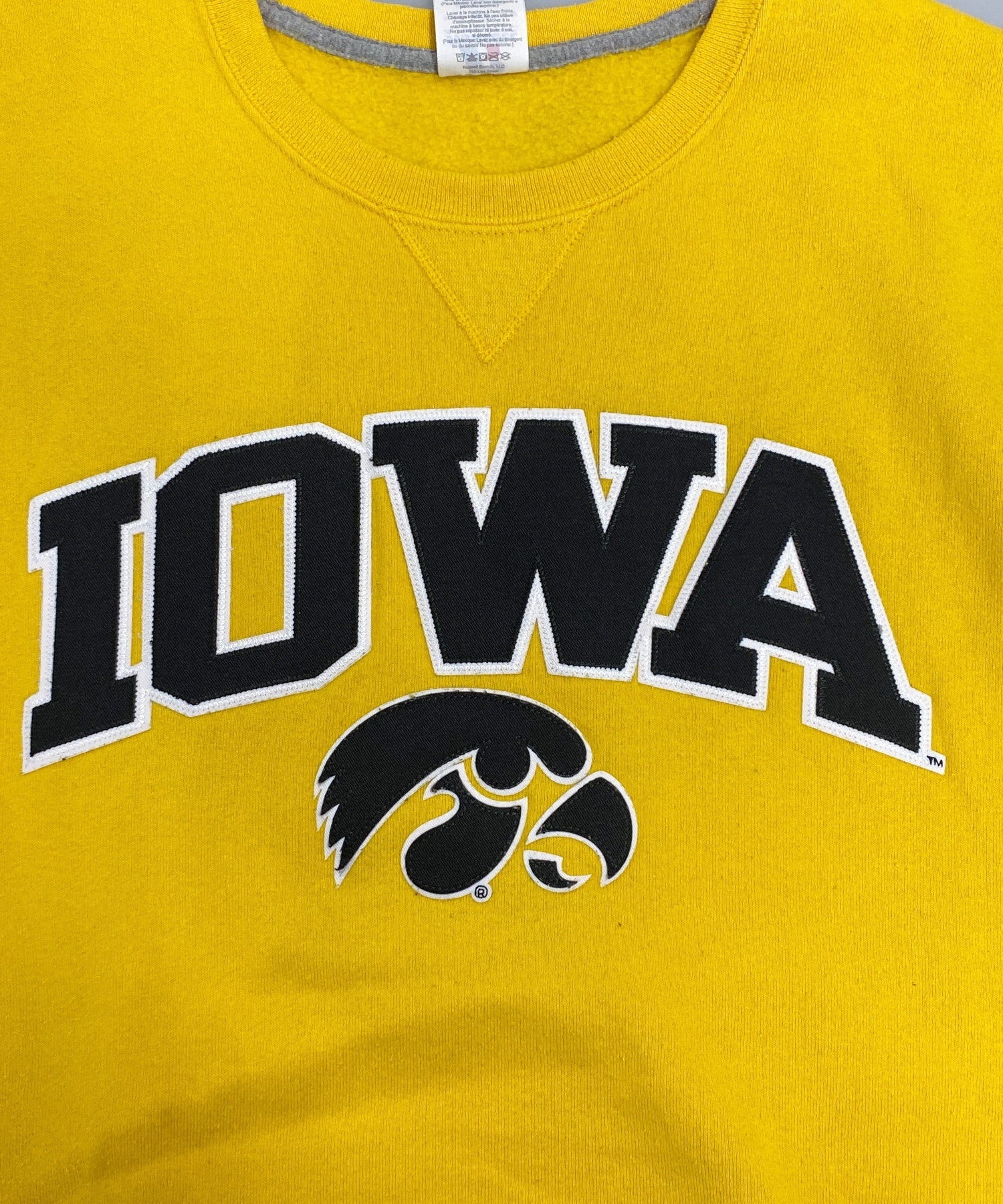 IOWA チームロゴスウェット - Image 4