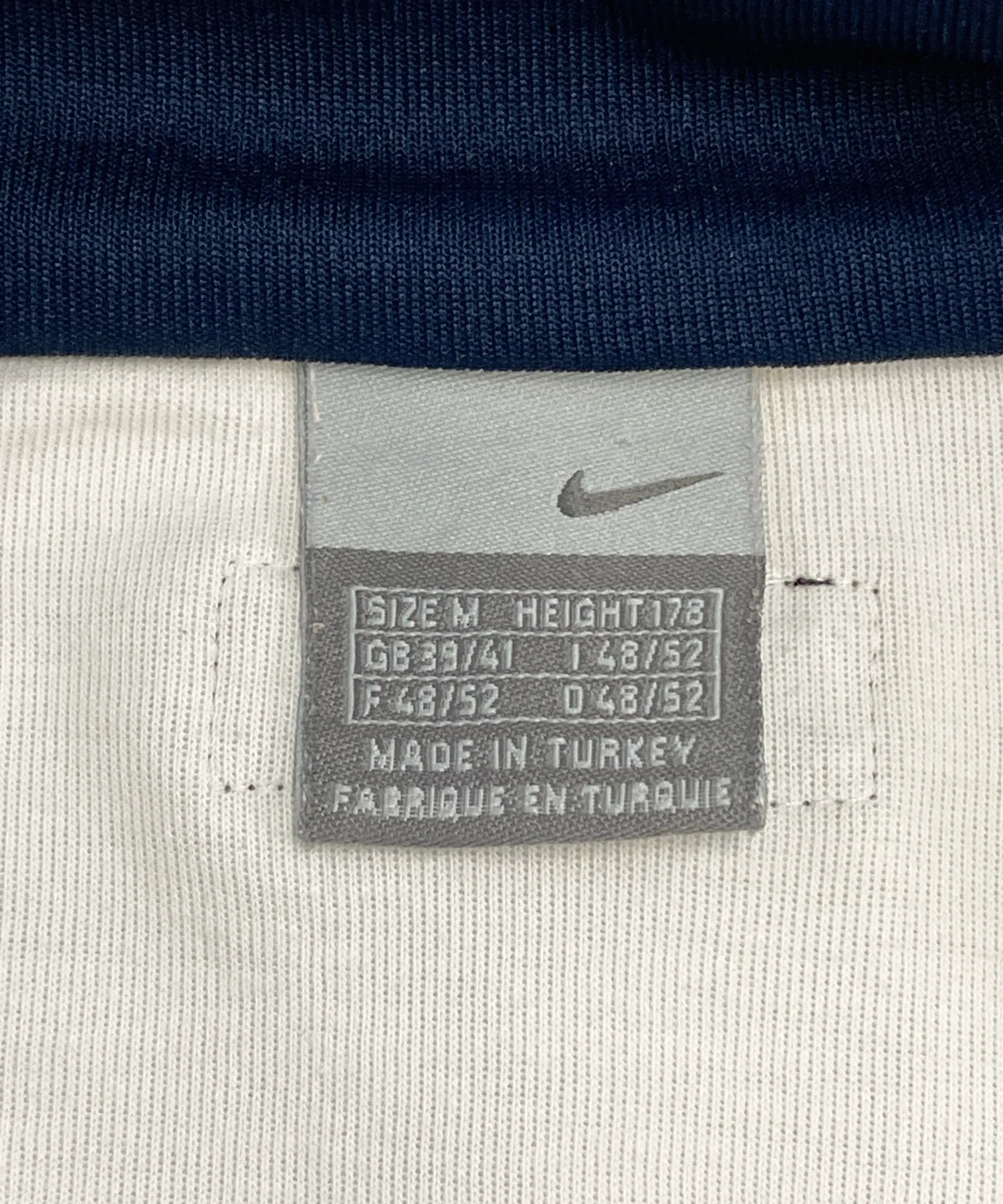 NIKE ブランドジャージ - Image 3