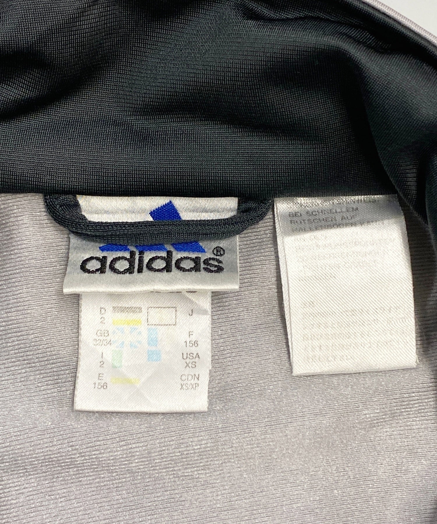 adidas ブランドジャージ - Image 3