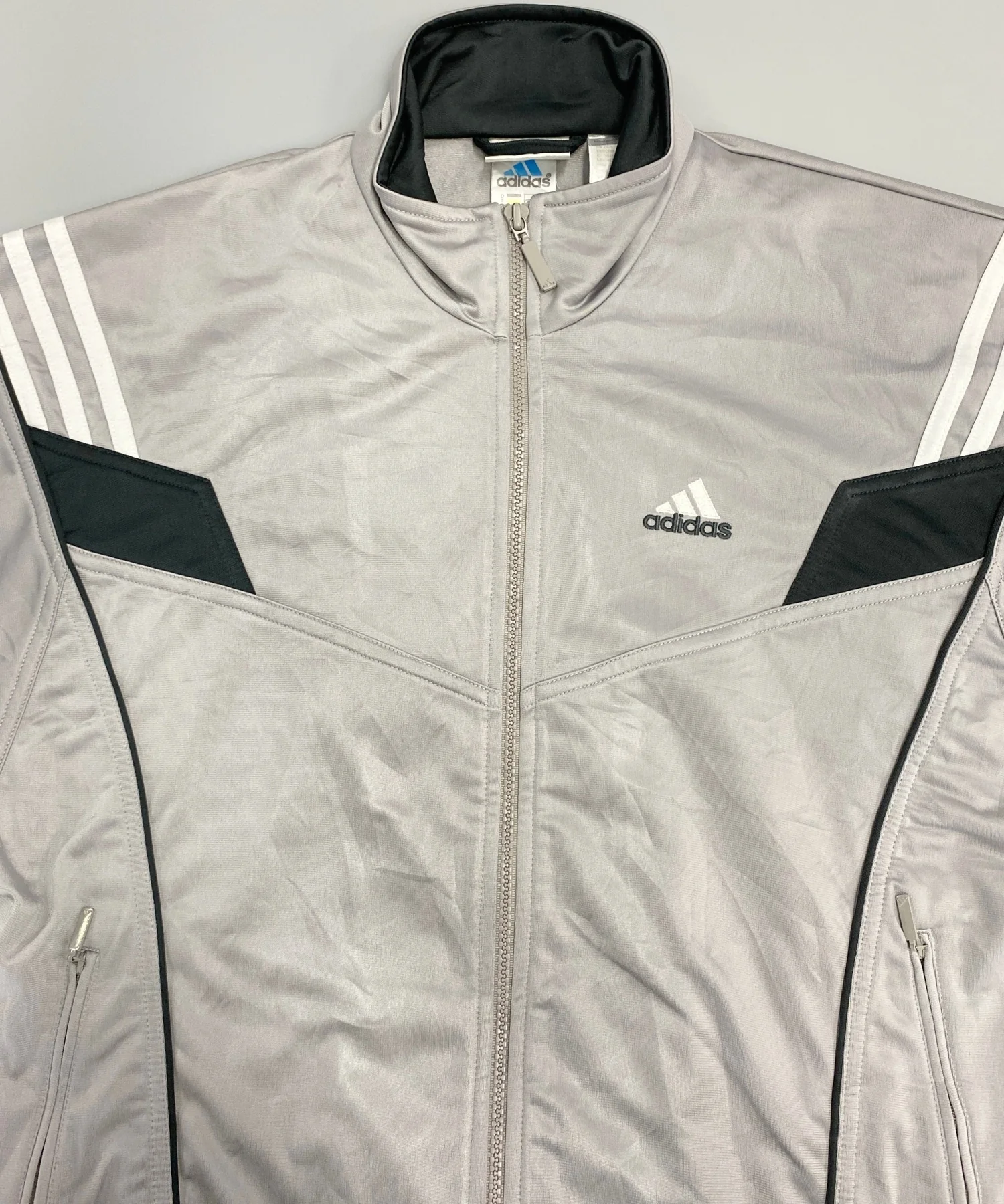 adidas ブランドジャージ - Image 4