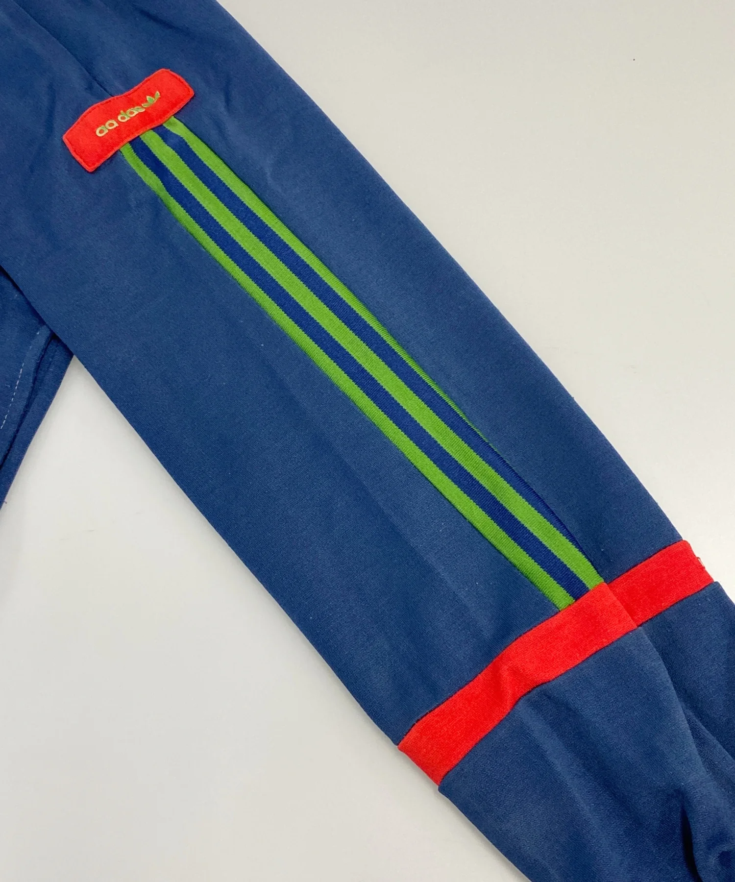adidas ブランドジャージ - Image 5