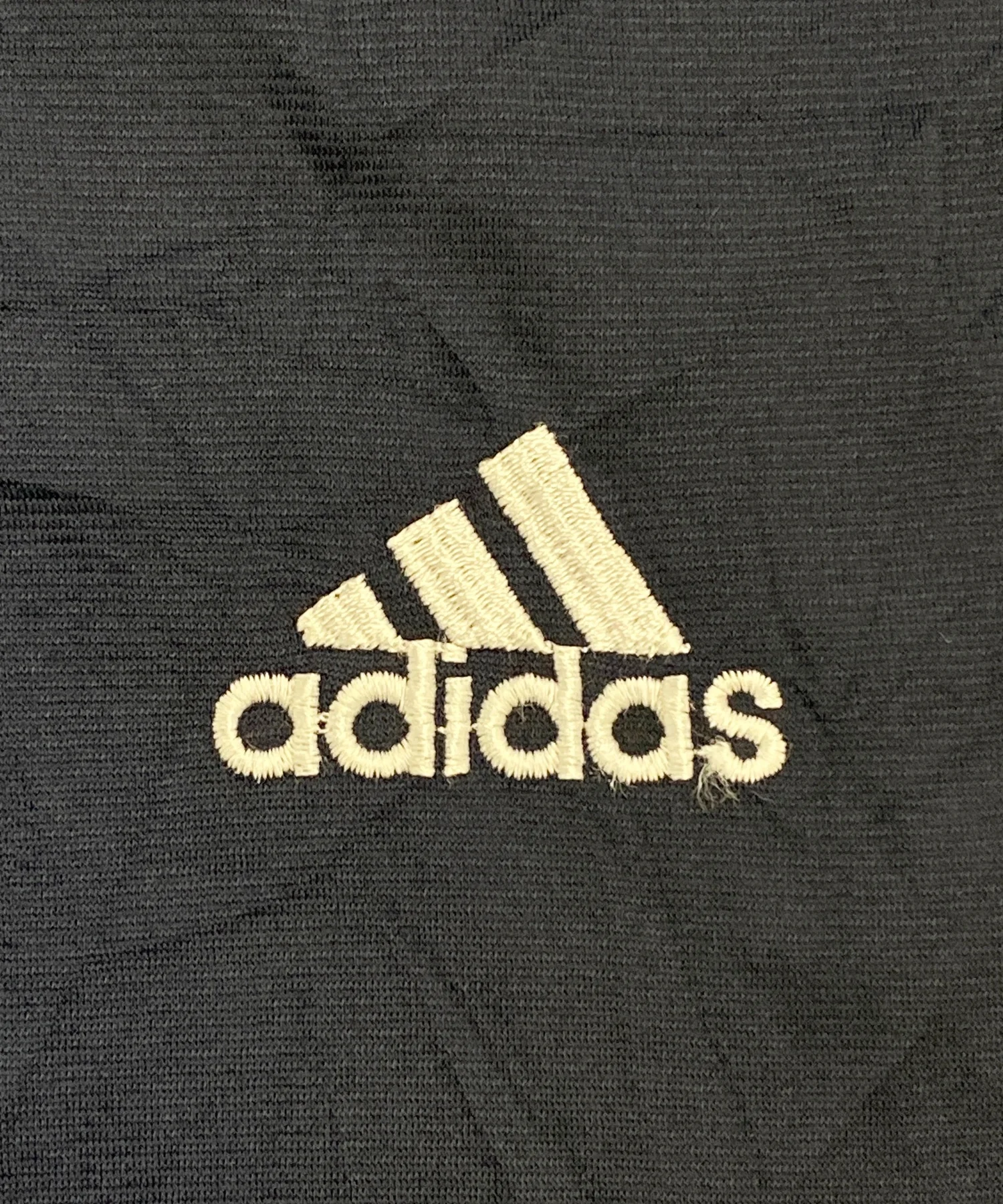 adidas ブランドジャージ - Image 4