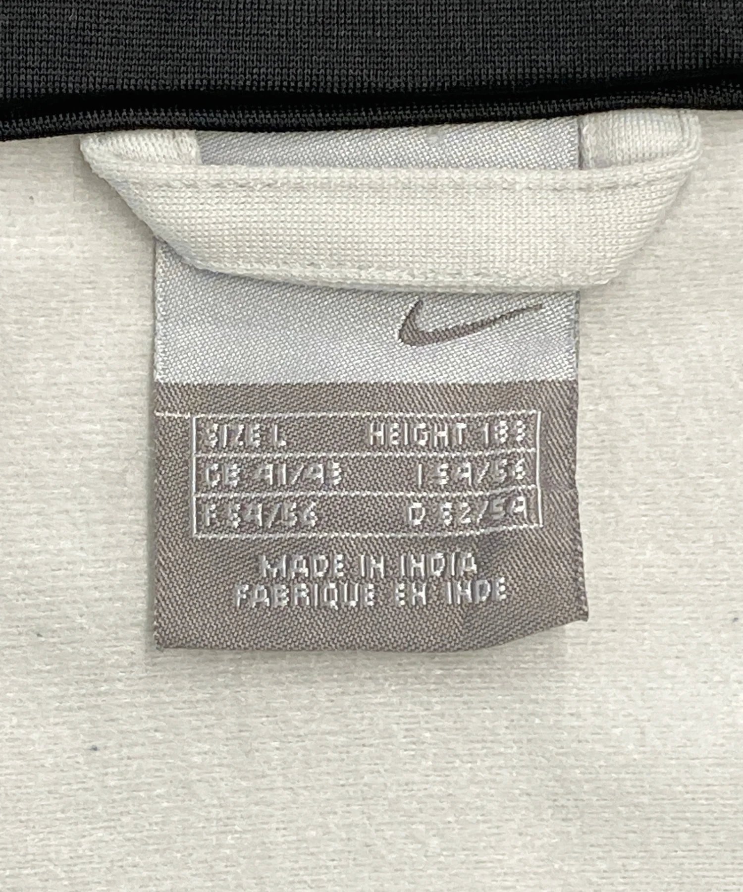 NIKE ブランドジャージ - Image 3