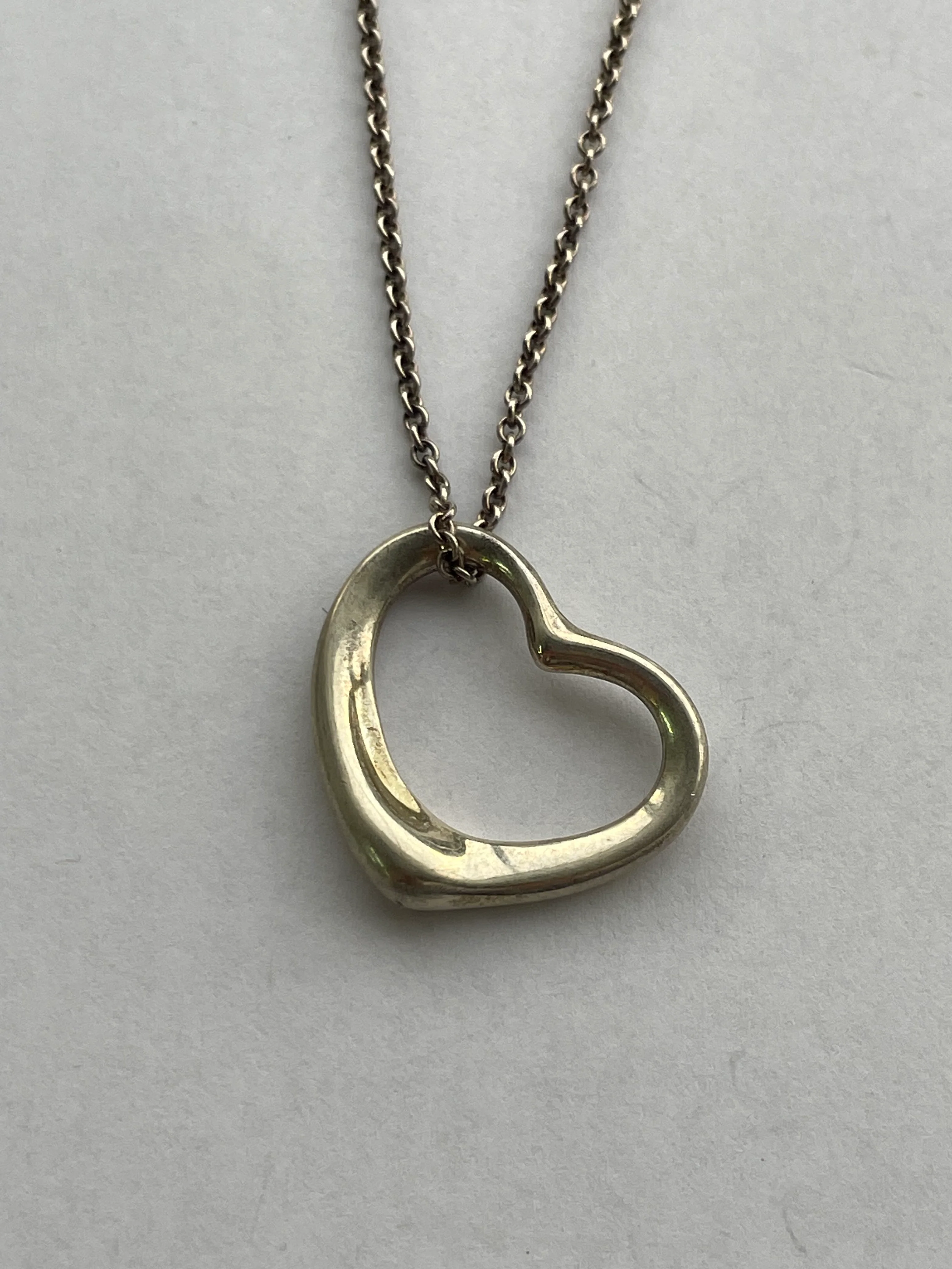 Tiffany & Co. オープンハート ネックレス