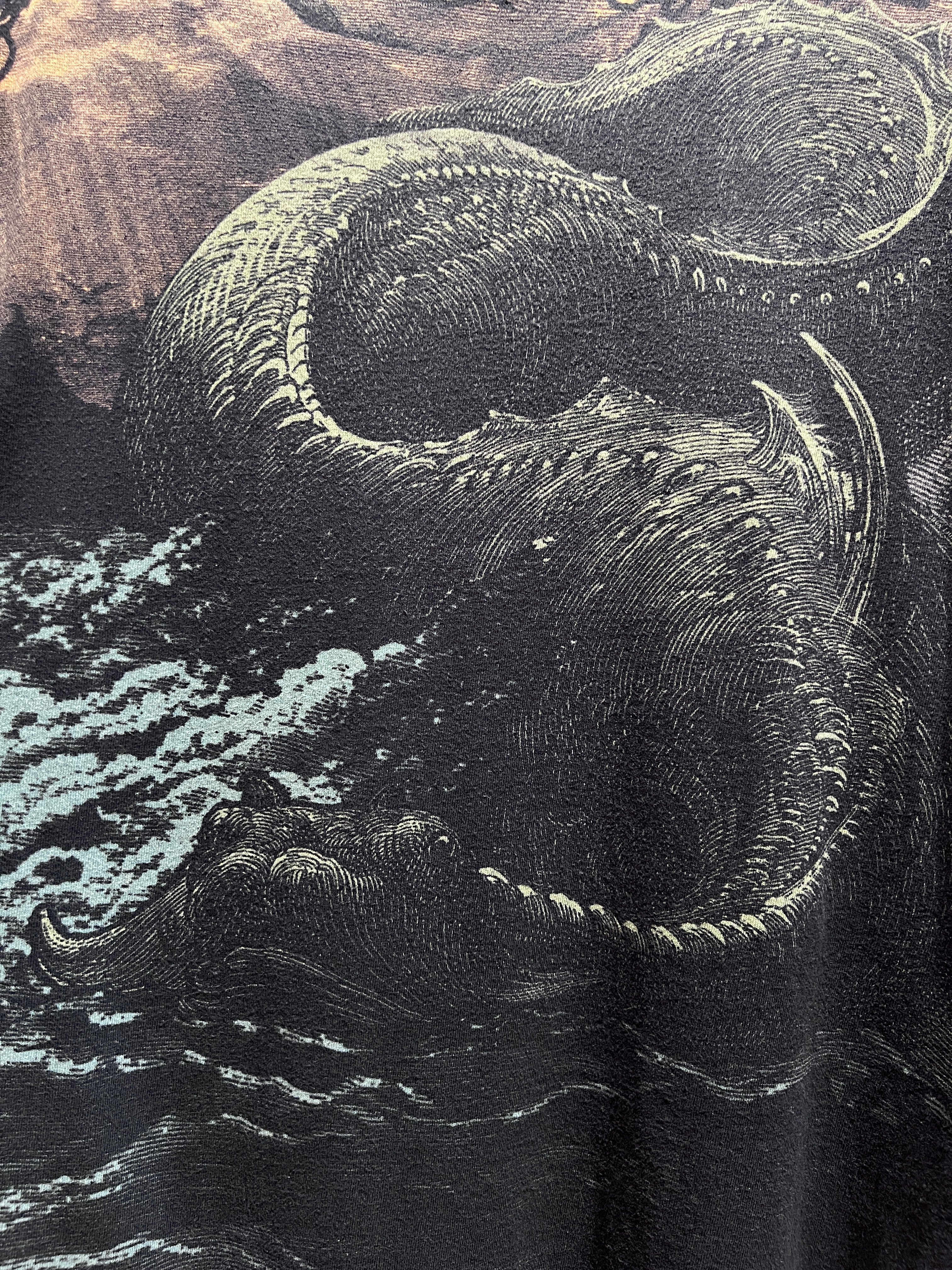 Liquid Blue グラフィックTシャツ - Image 4