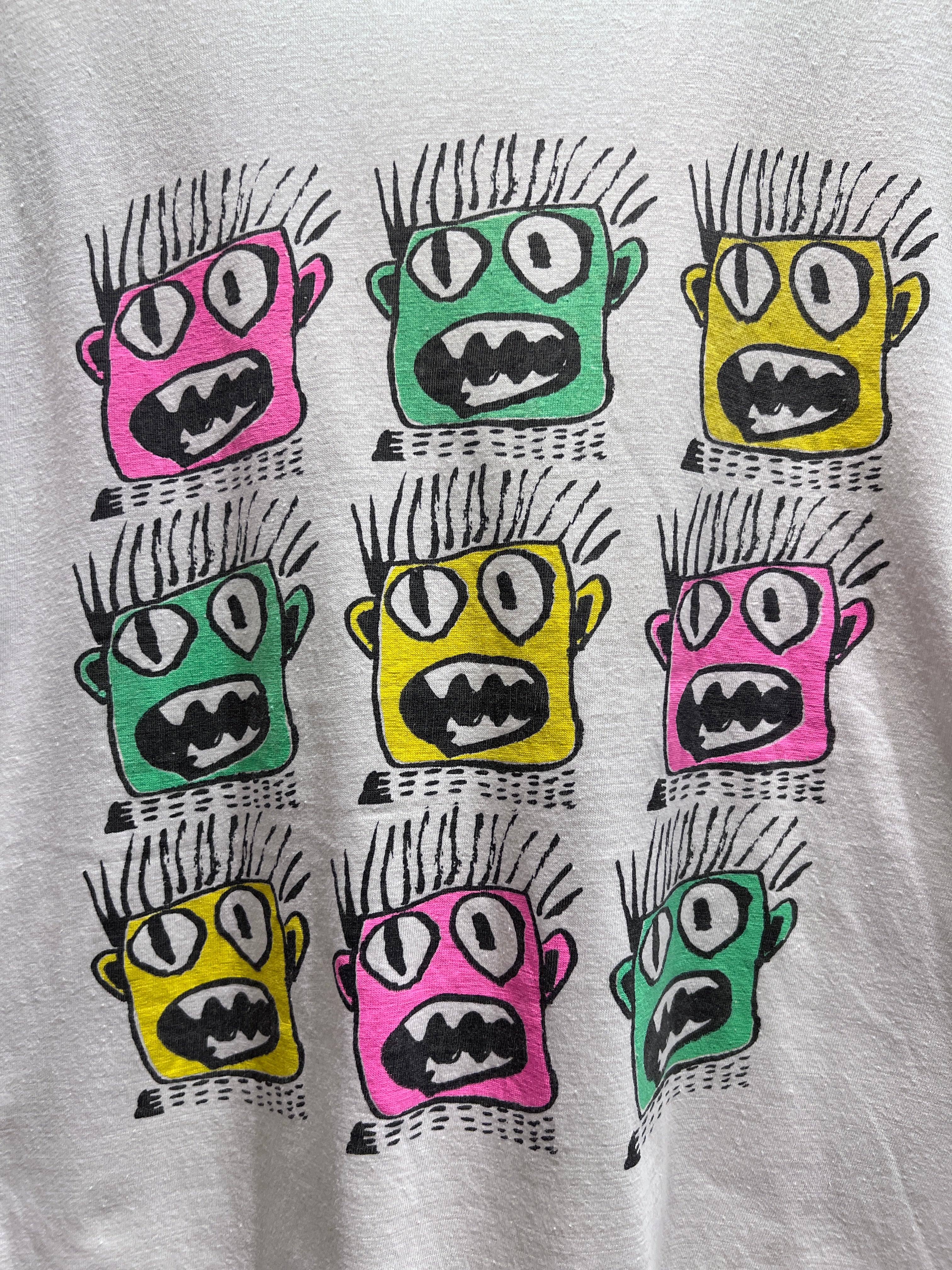 Charlie Woglom アートTシャツ - Image 3
