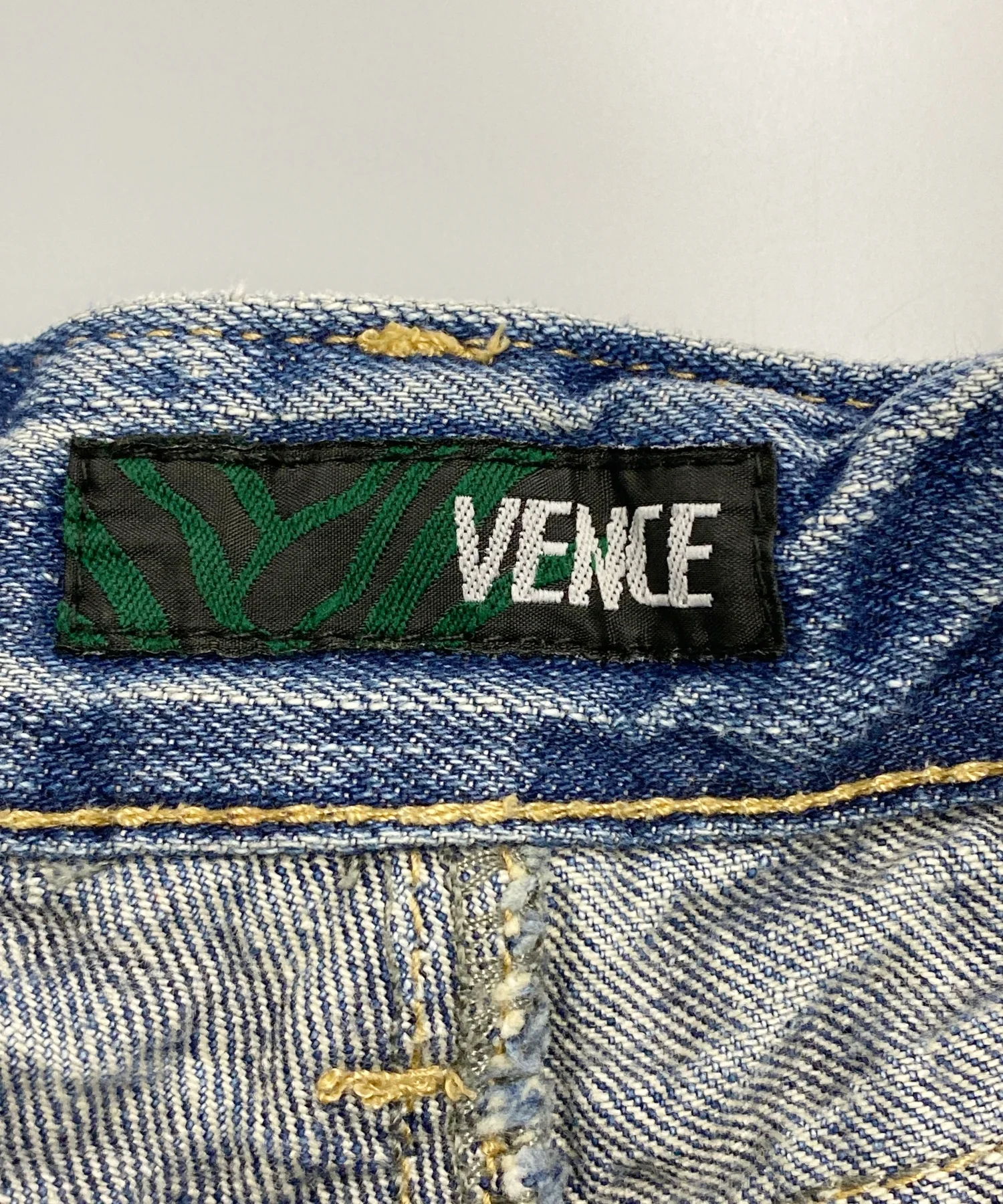 VENCE デニムショーツ - Image 4