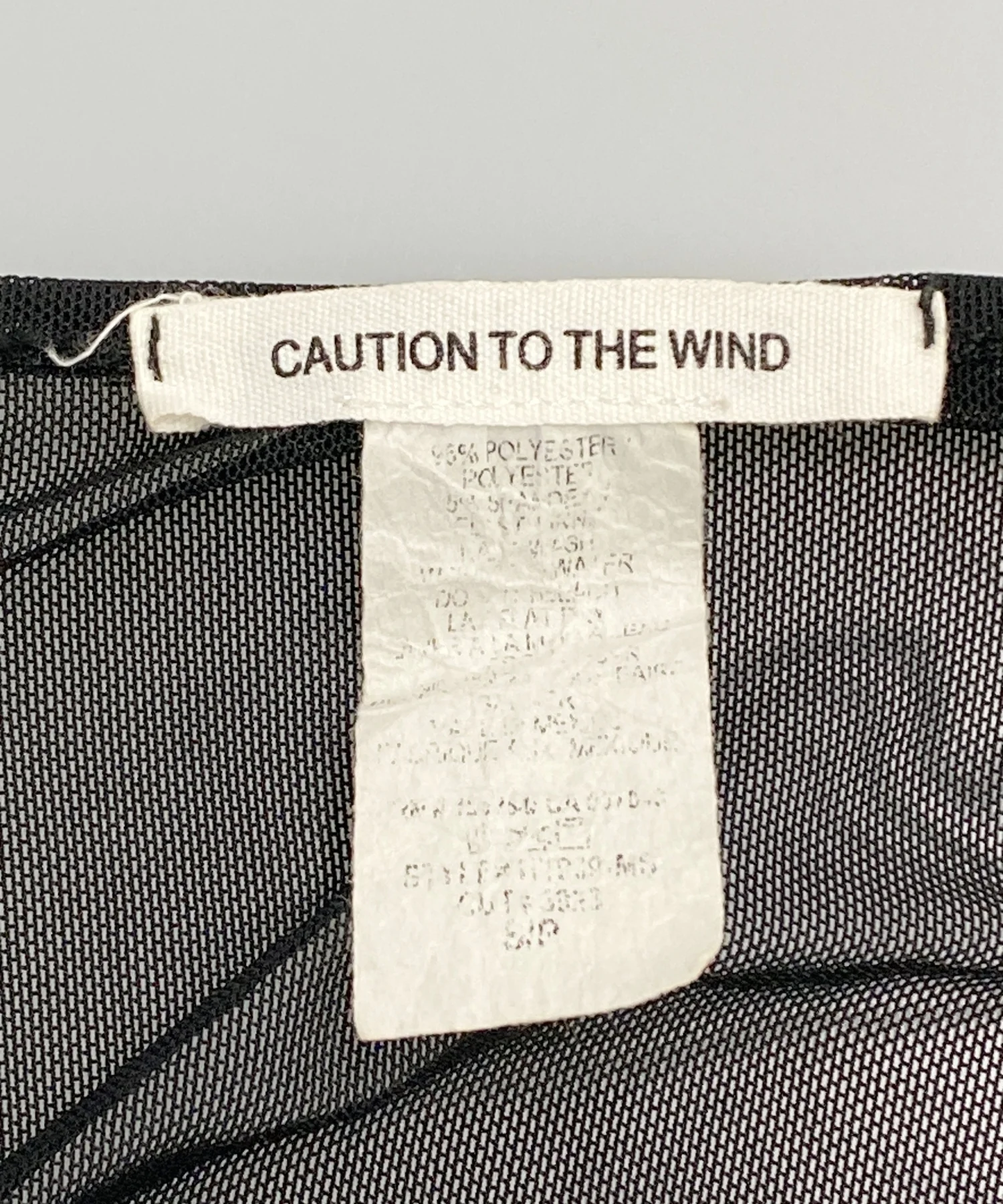 CAUTION TO THE WIND 長袖Tシャツ - Image 3